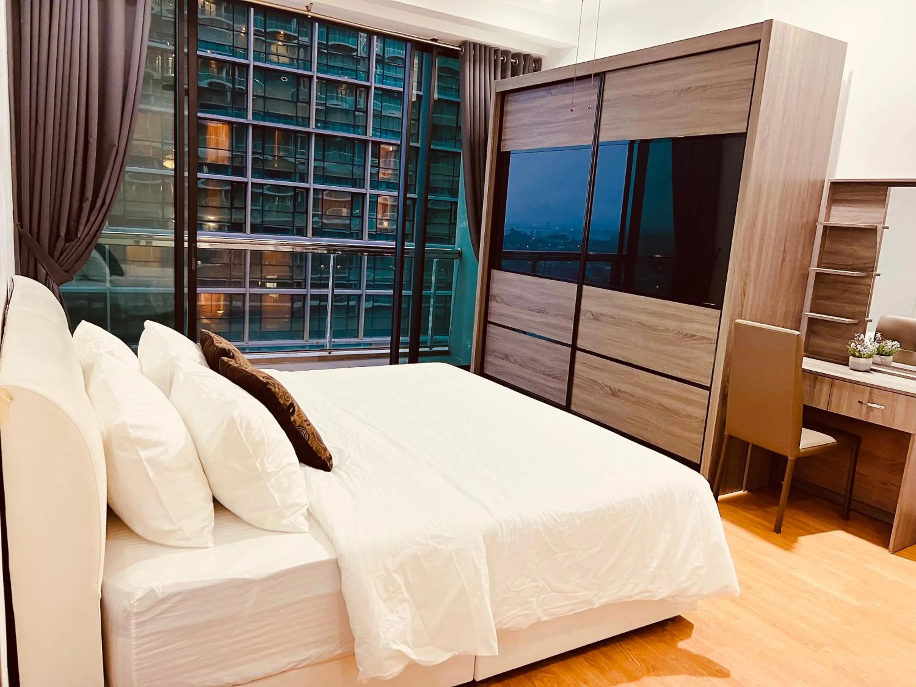 Bed in Imperial Grand Suite Apartment Kuching