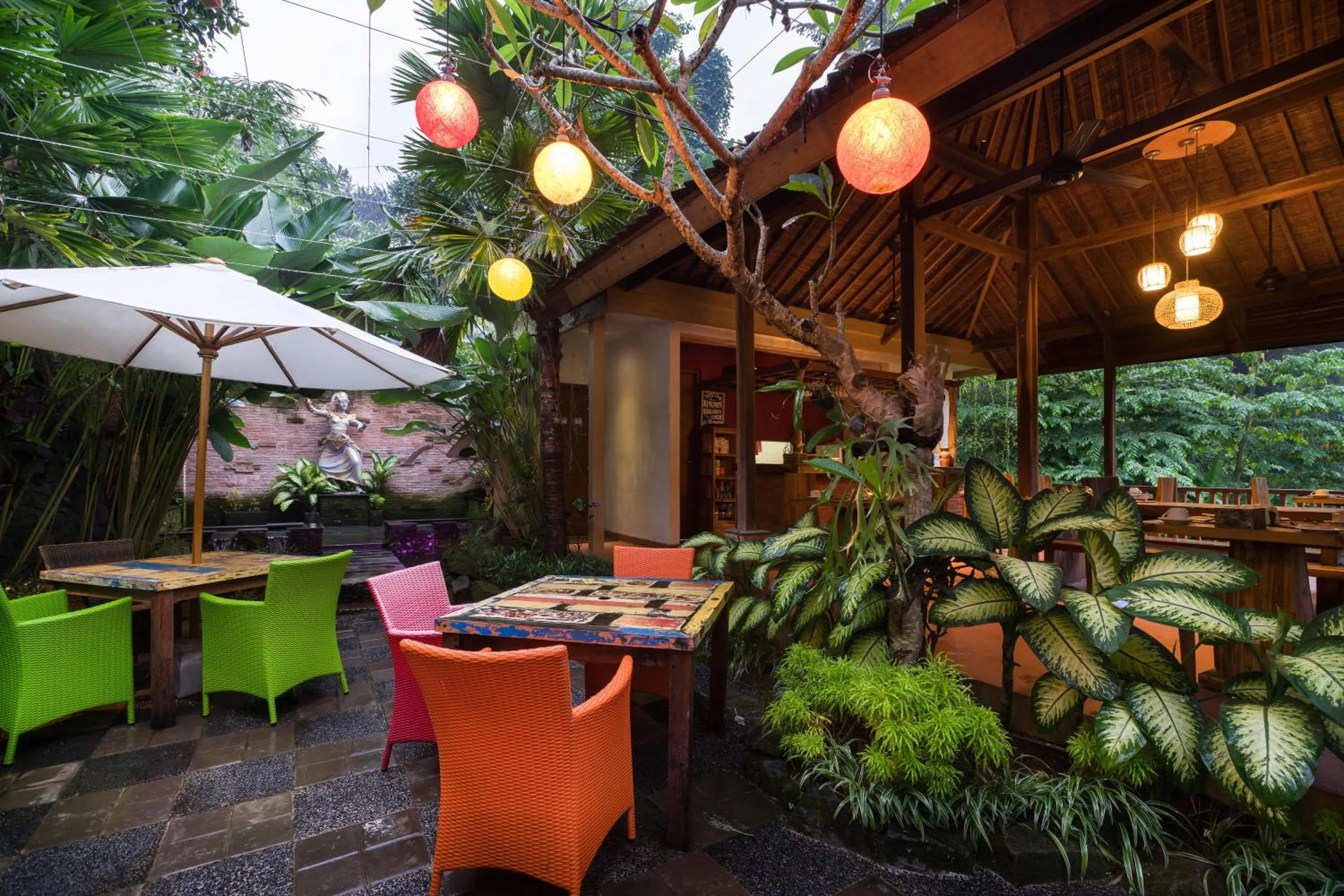 Restaurant/places to eat in Jungle Haven Resort Central Ubud
