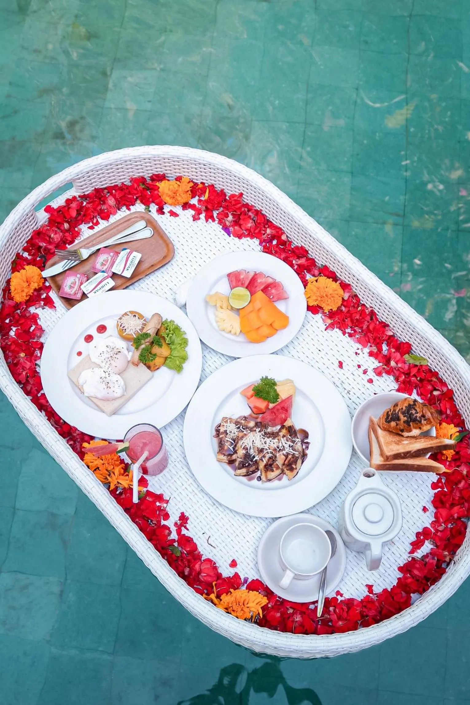 Food and drinks in Jungle Haven Resort Central Ubud