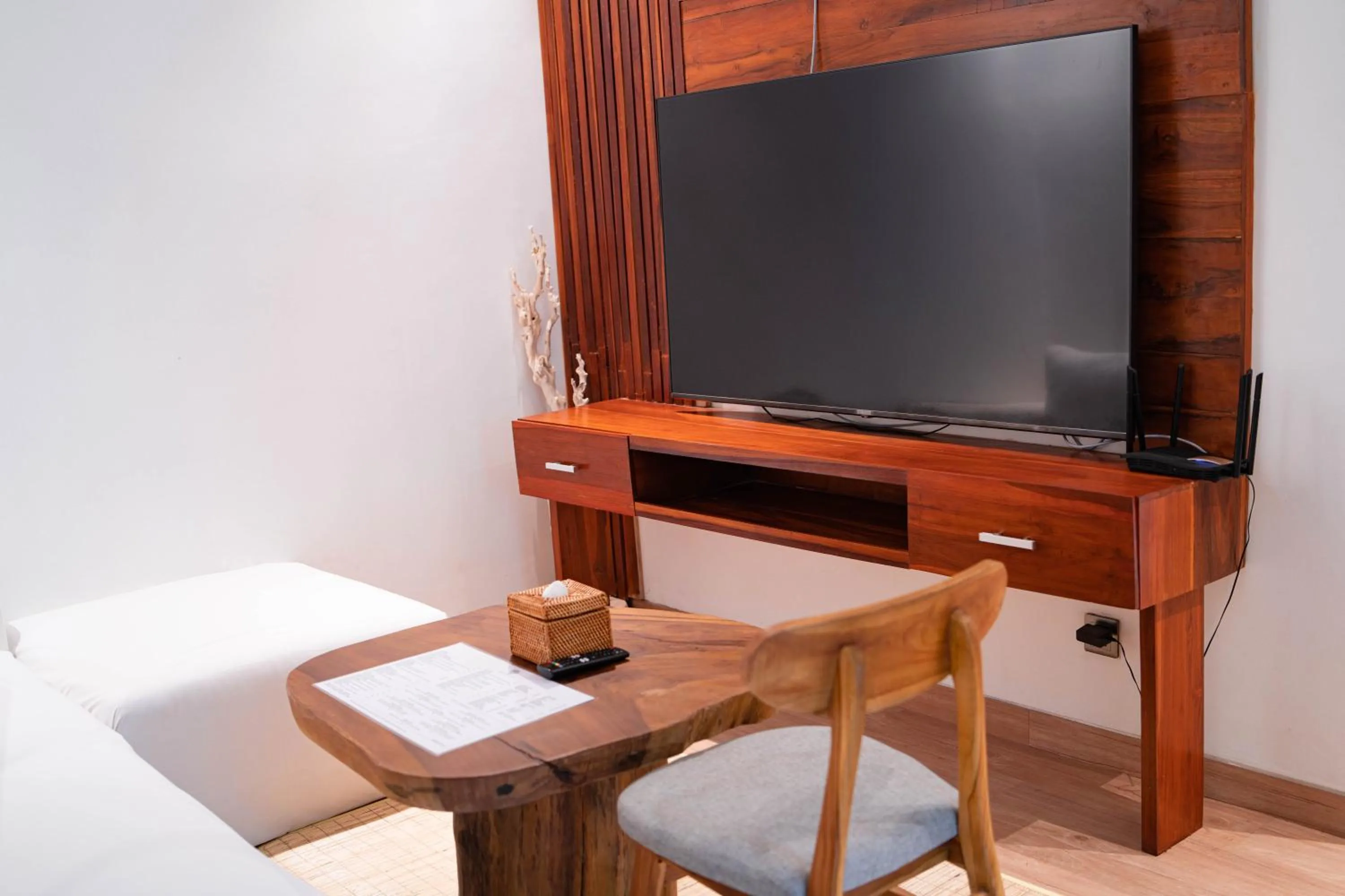 TV and multimedia in Jungle Haven Resort Central Ubud