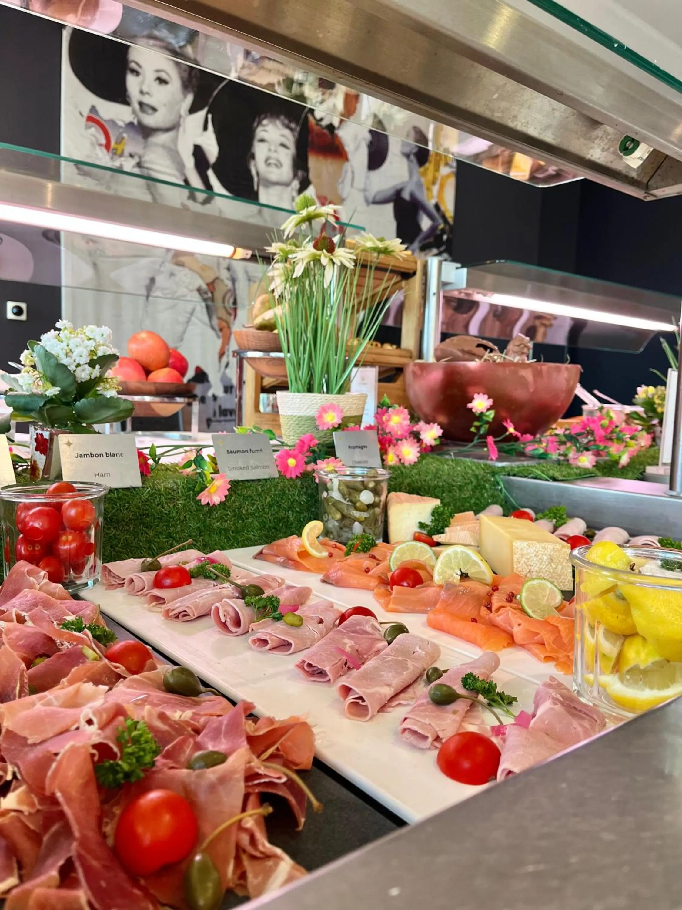 Breakfast in Hôtel Barrière Lille