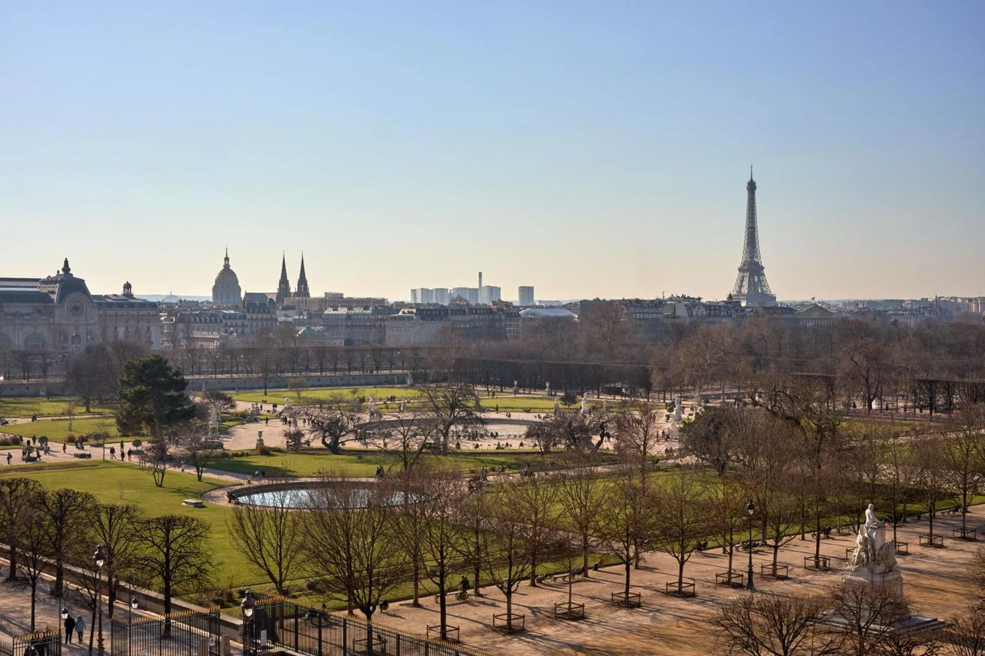 Landmark view in Hôtel Regina Louvre