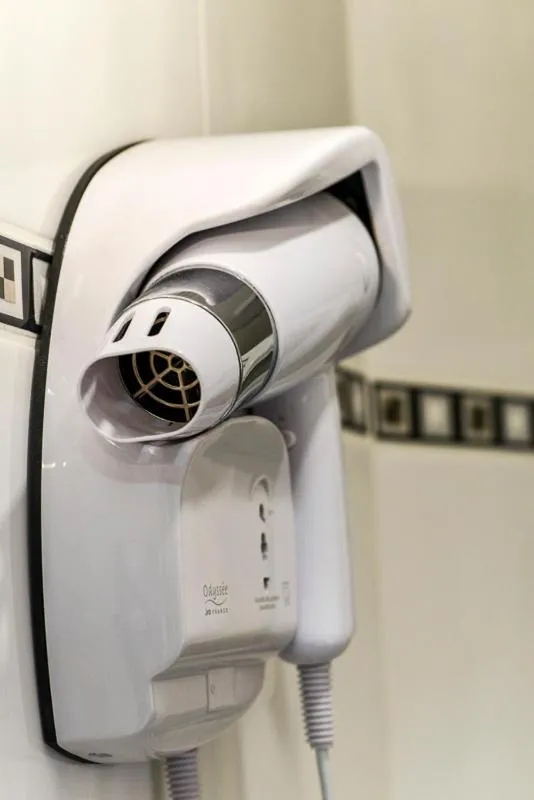 Bathroom in Hôtel Paris Nord