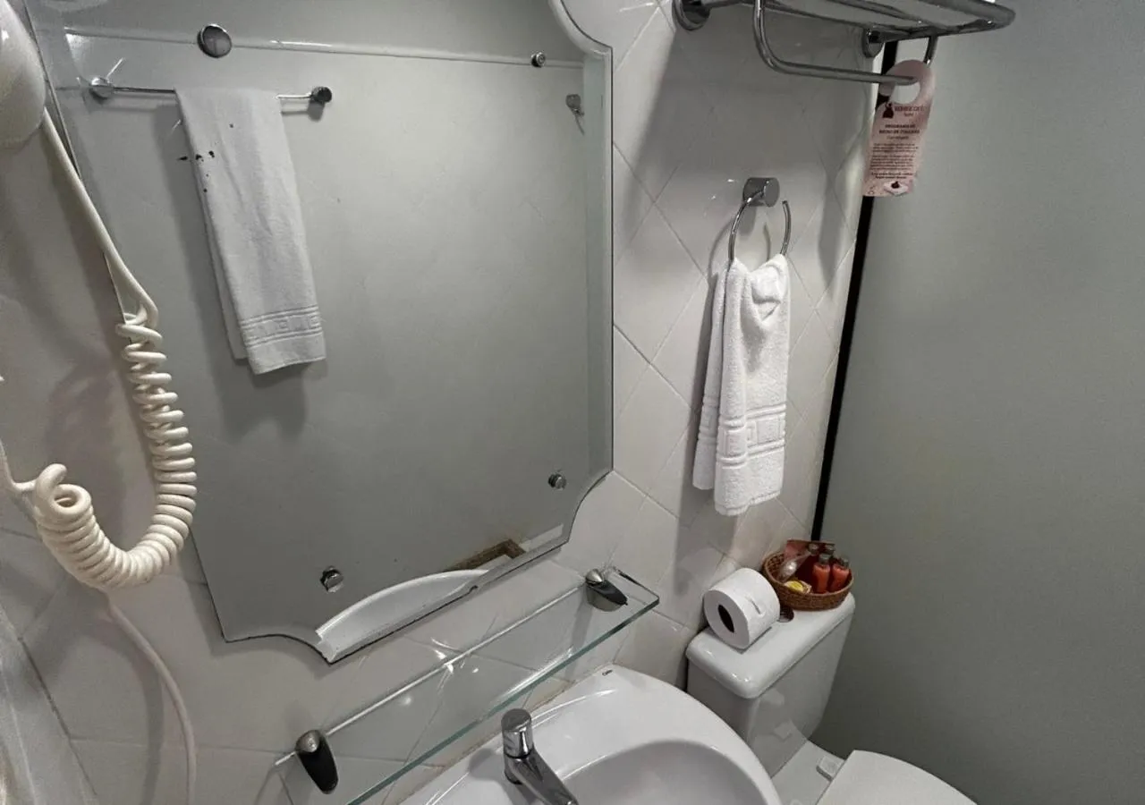 Bathroom in Bahiacafé Hotel