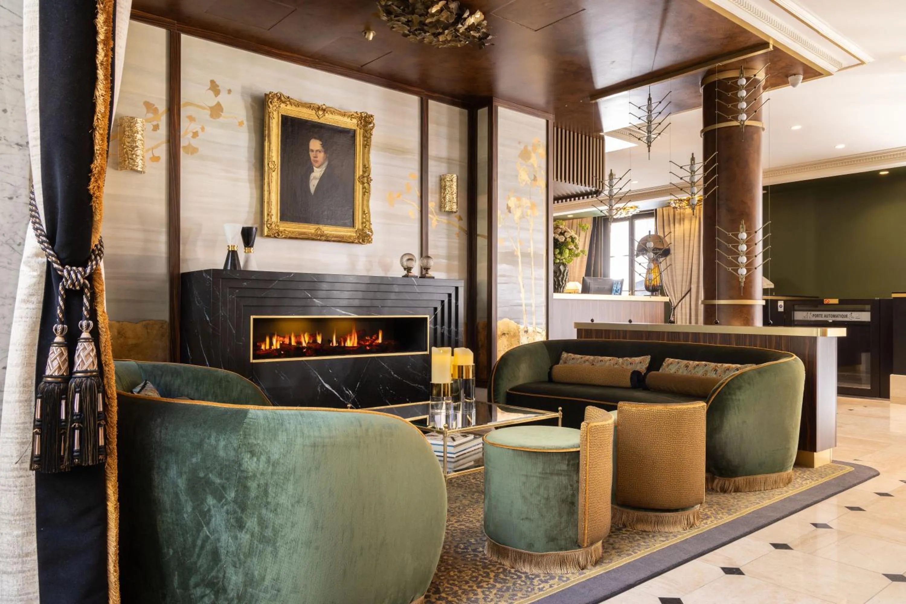 Lobby or reception in Lord Byron