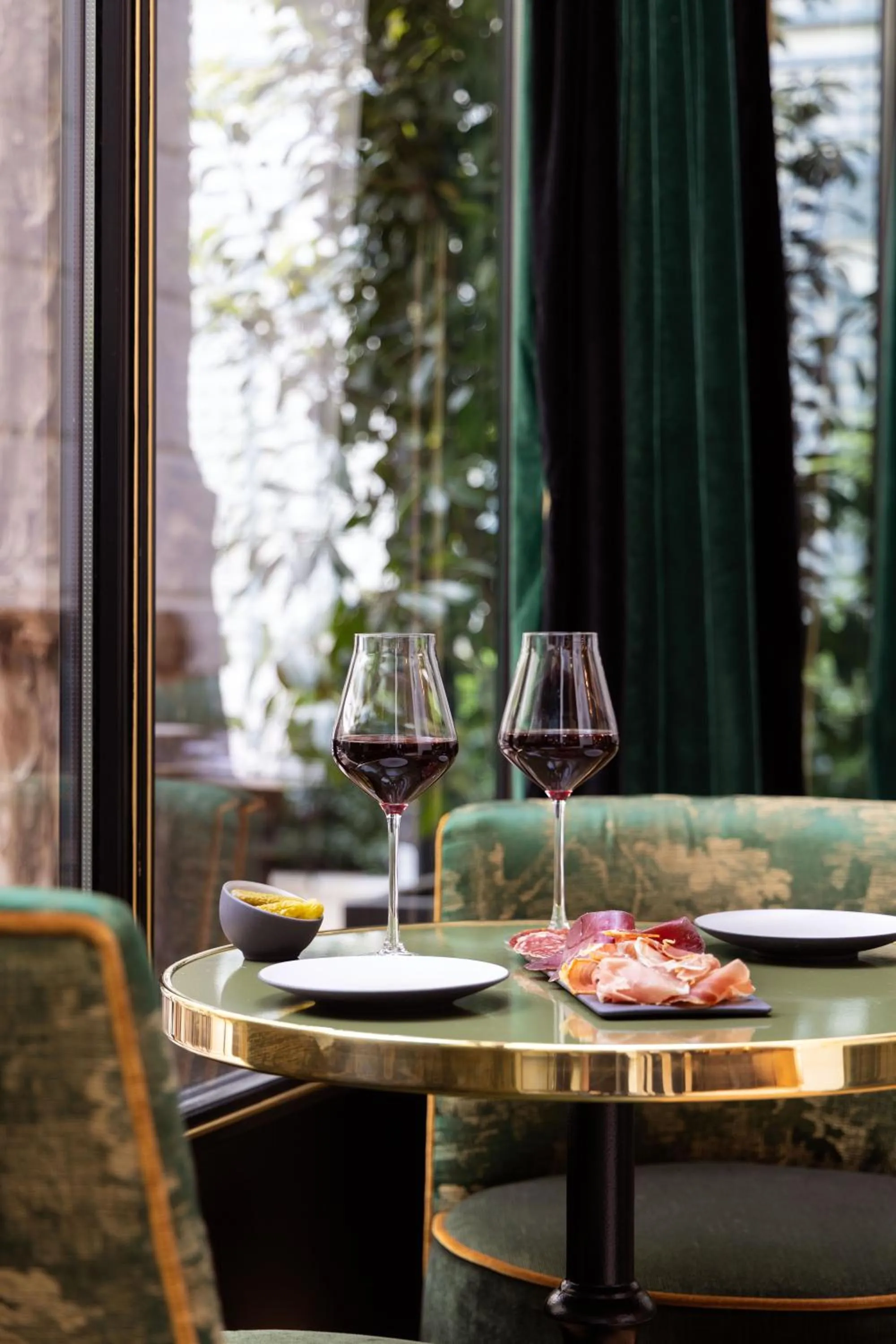 Lounge or bar in Lord Byron