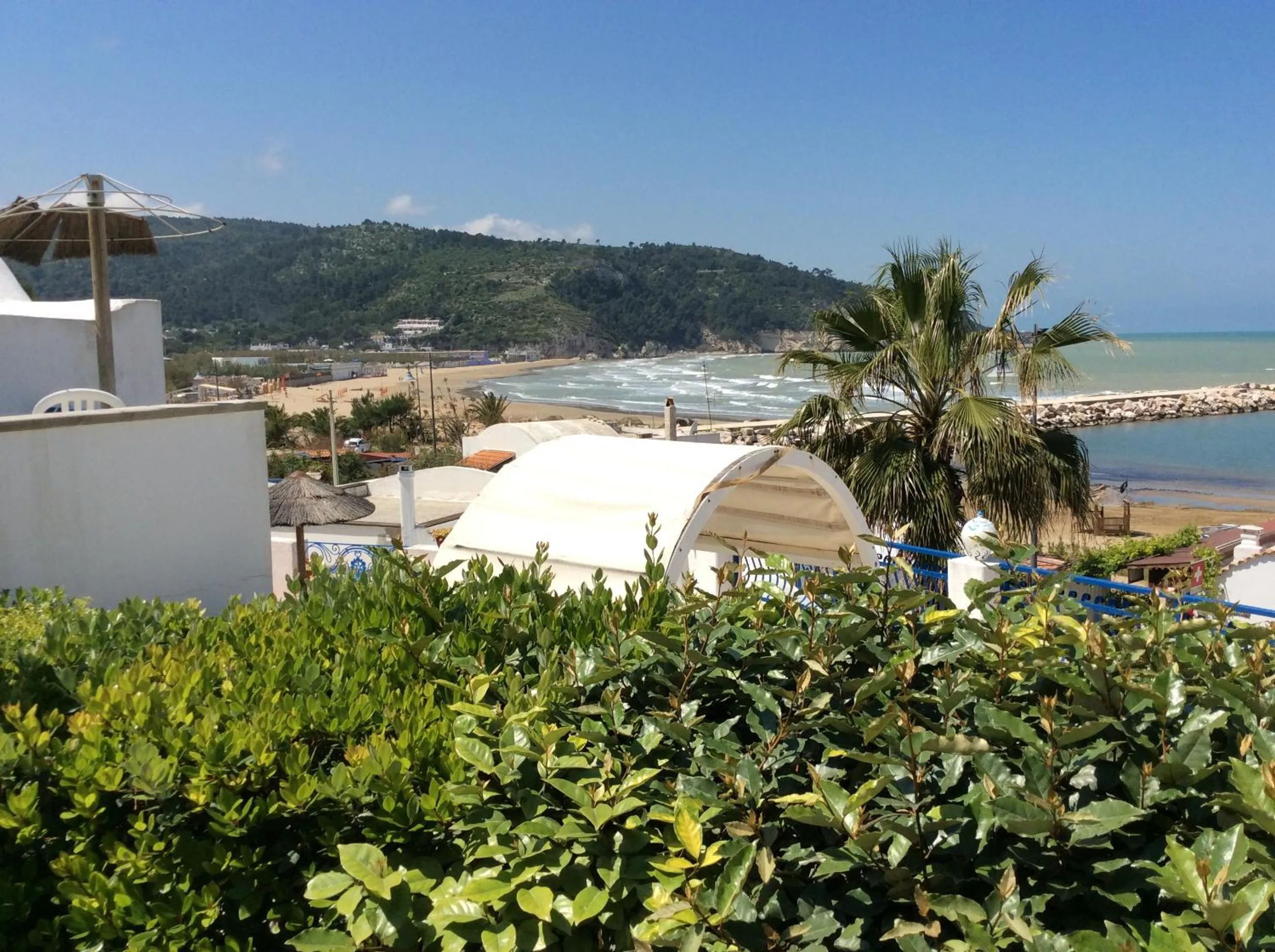 Sea view in Hotel Elisa - Spiaggia Privata Inclusa