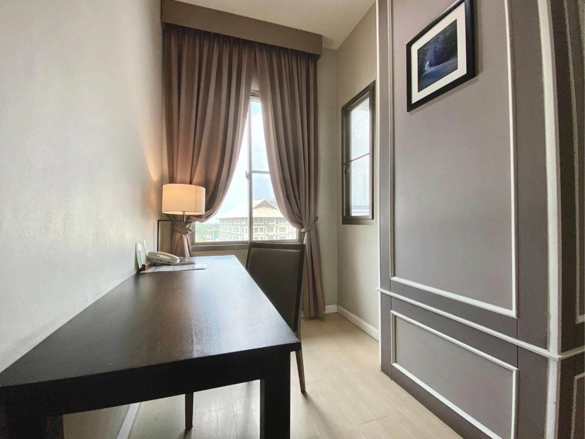 Area and facilities in J Park Hotel - SHA Extra Plus