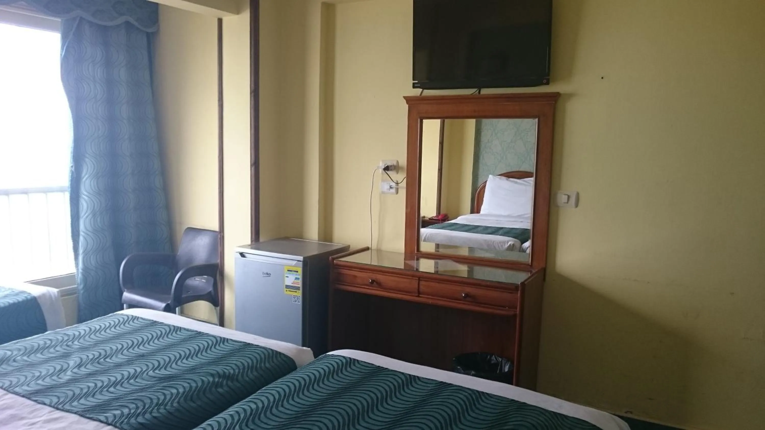 Photo of the whole room, Bed in Royal Crown Hotel عائلات مصرية فقط Egyptian Families only