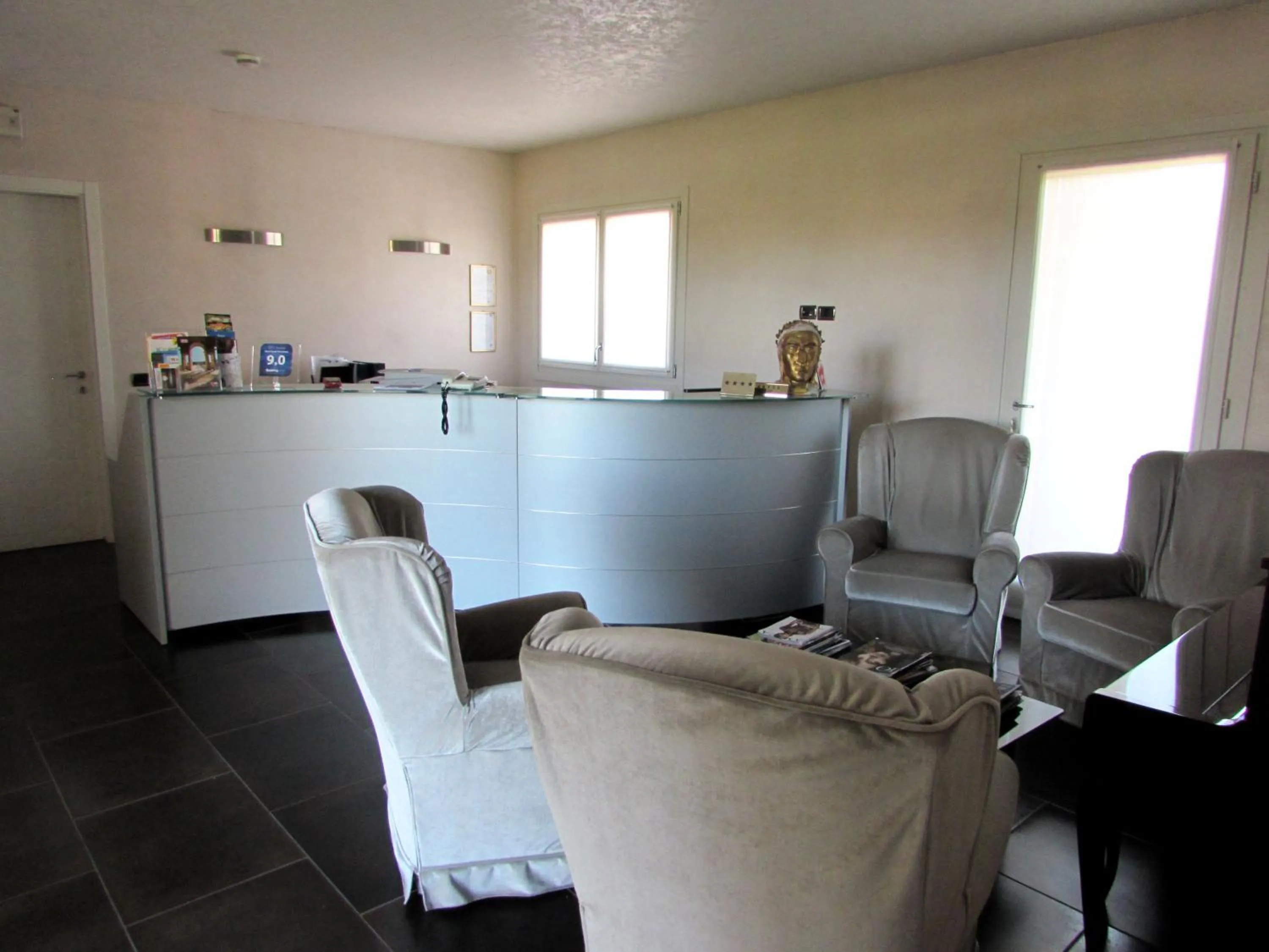 Lobby or reception in Hotel Dante Residence