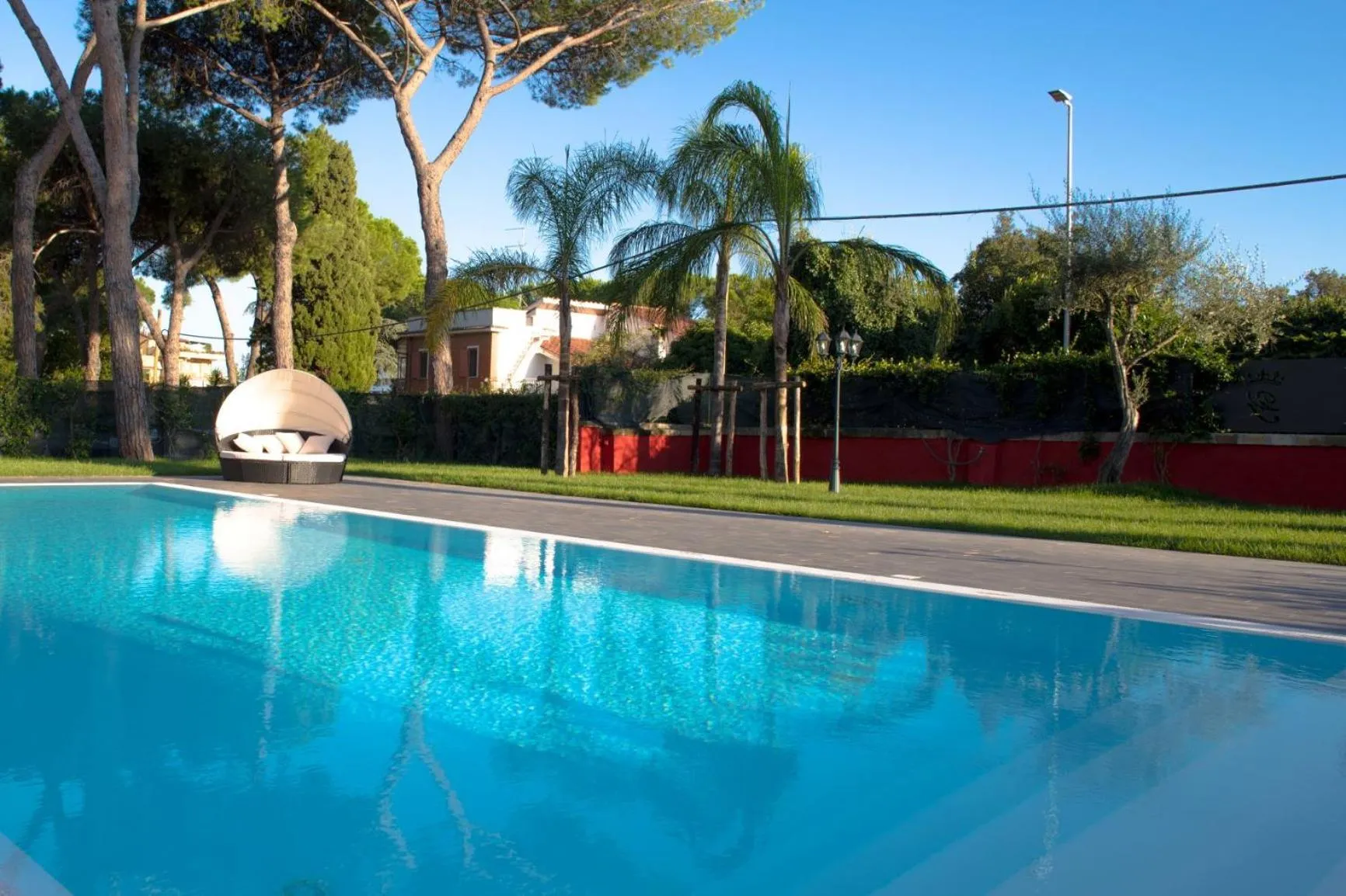 Swimming pool in Residenza Campus Roma