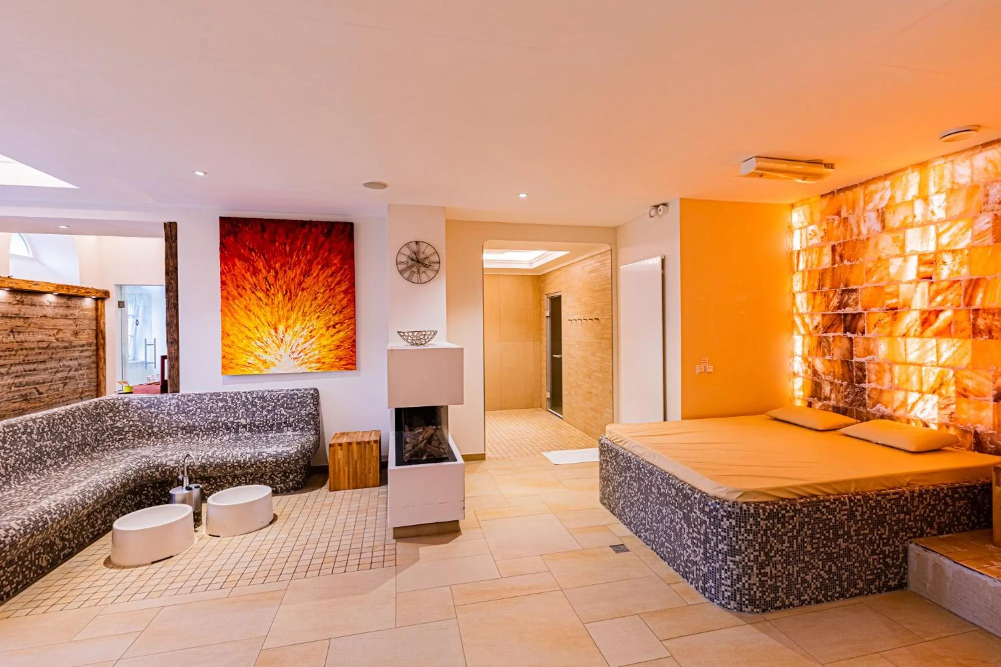 Spa and wellness centre/facilities, Bed in Château de Pourtalès