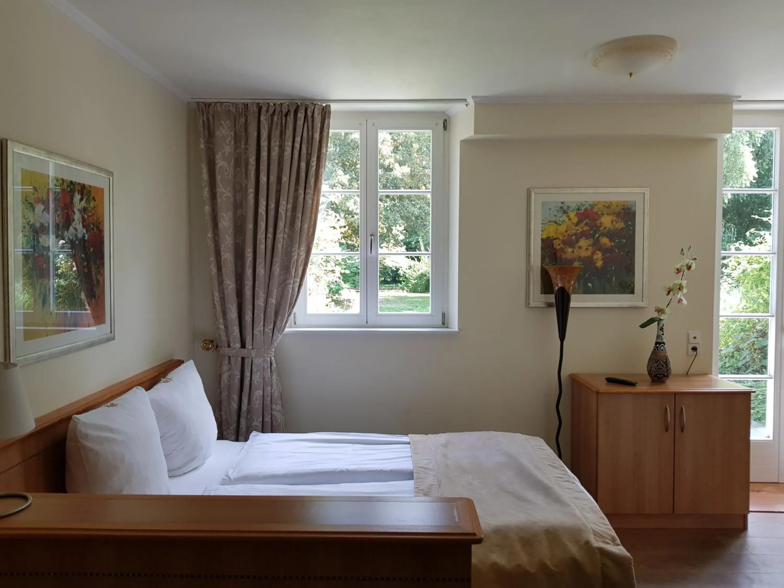 Single Room in Château de Pourtalès Single Room in Château de Pourtalès