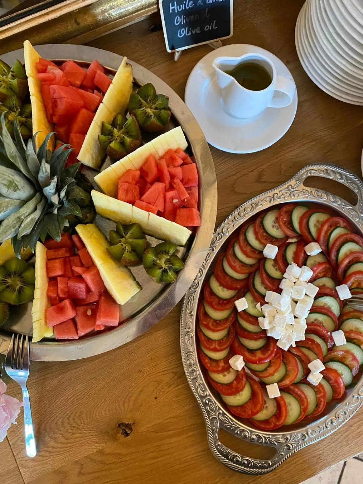 Buffet breakfast in Château de Pourtalès