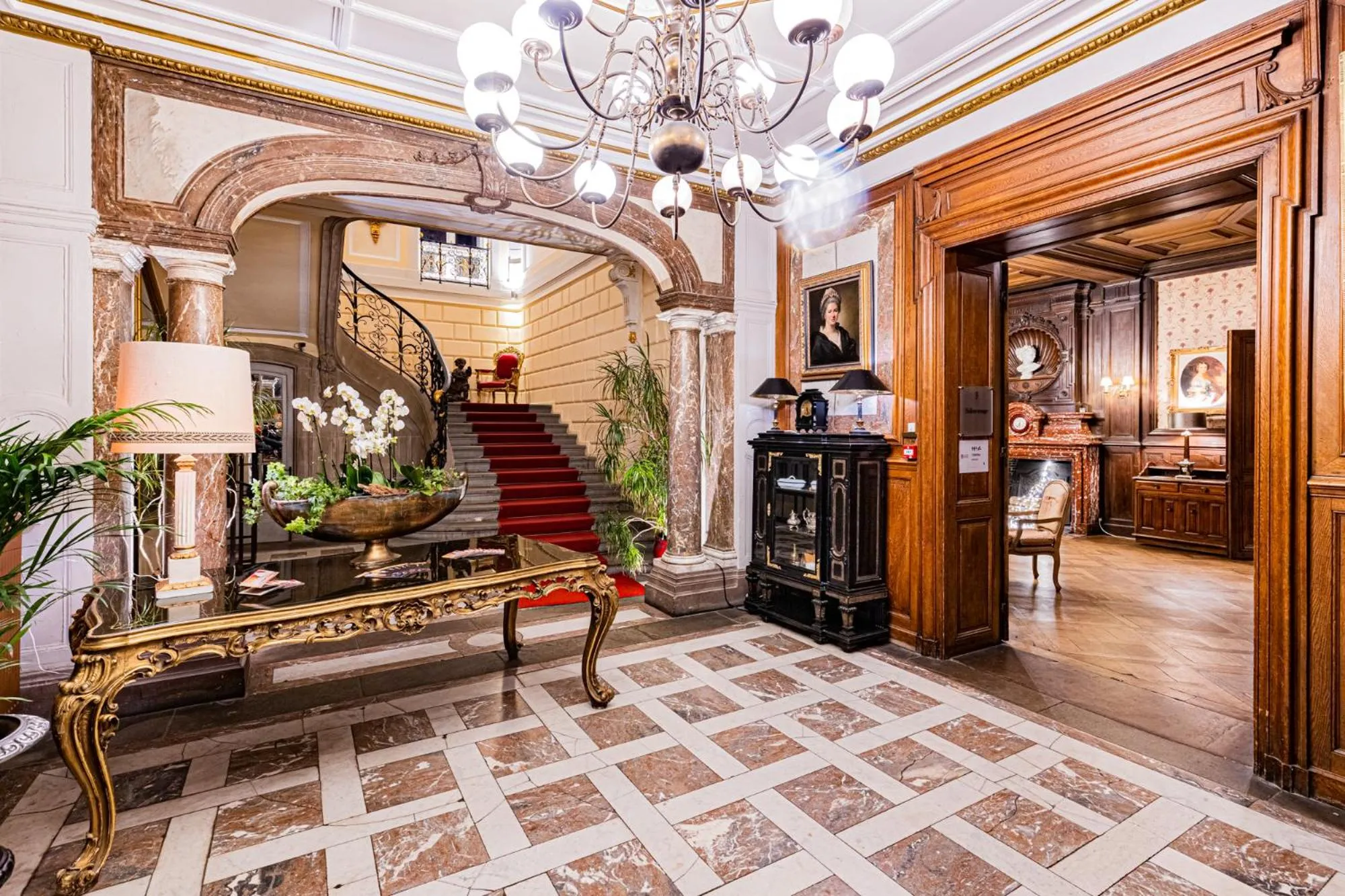Lobby or reception in Château de Pourtalès