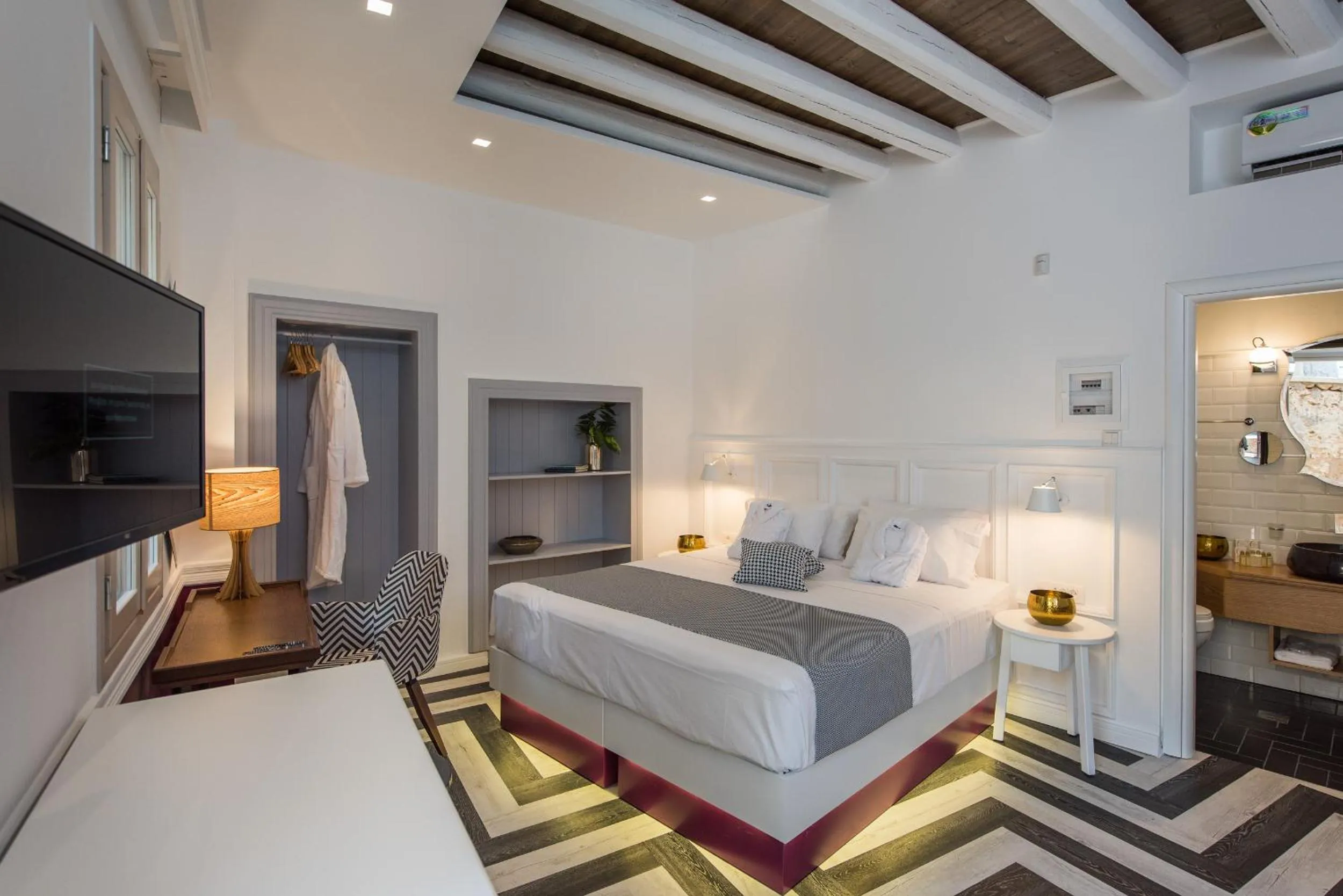 Bedroom, Bed in Elia Portou Due