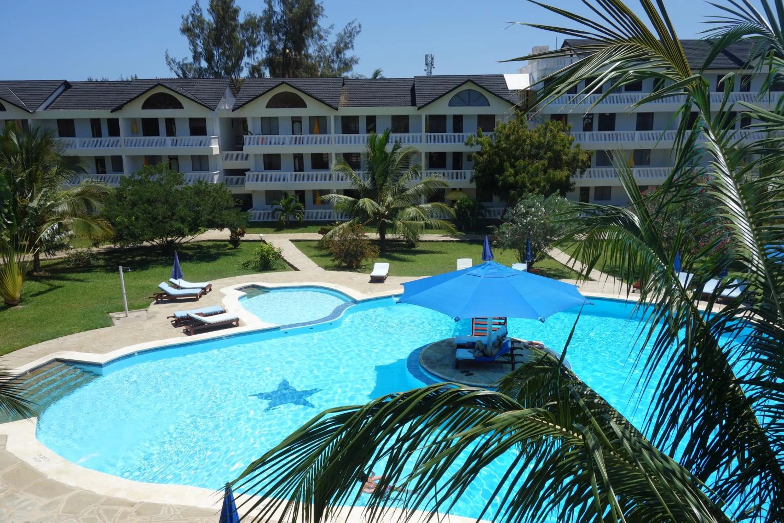 Pool view in Morning Star Diani