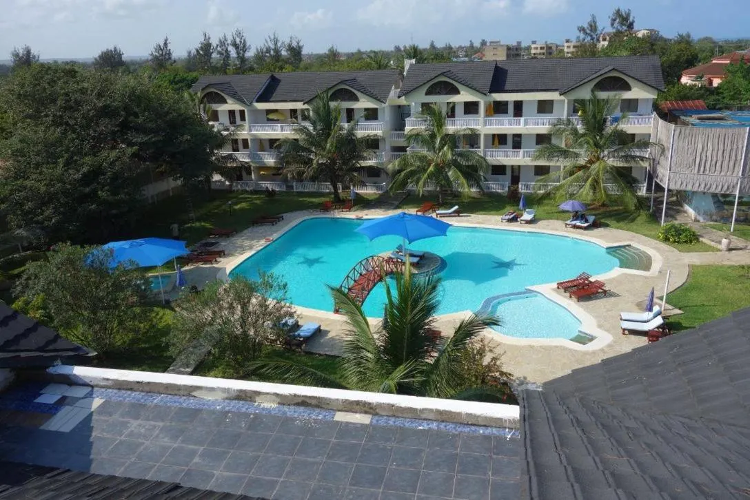 Pool view in Morning Star Diani