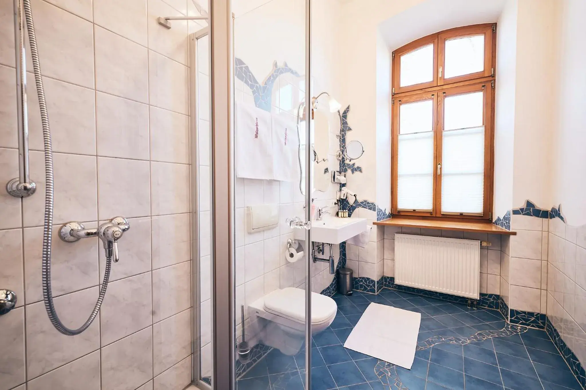 Deluxe Double Room in Hotel & Restaurant Waldschloss Deluxe Double Room in Hotel & Restaurant Waldschloss