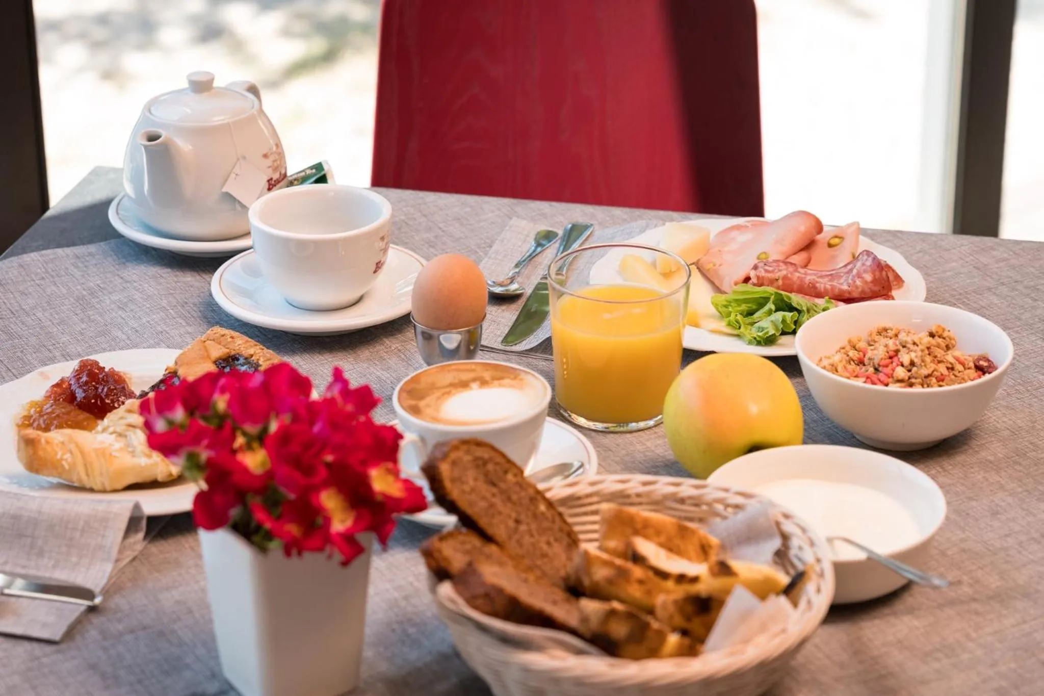 Food and drinks in Hotel Martinelli