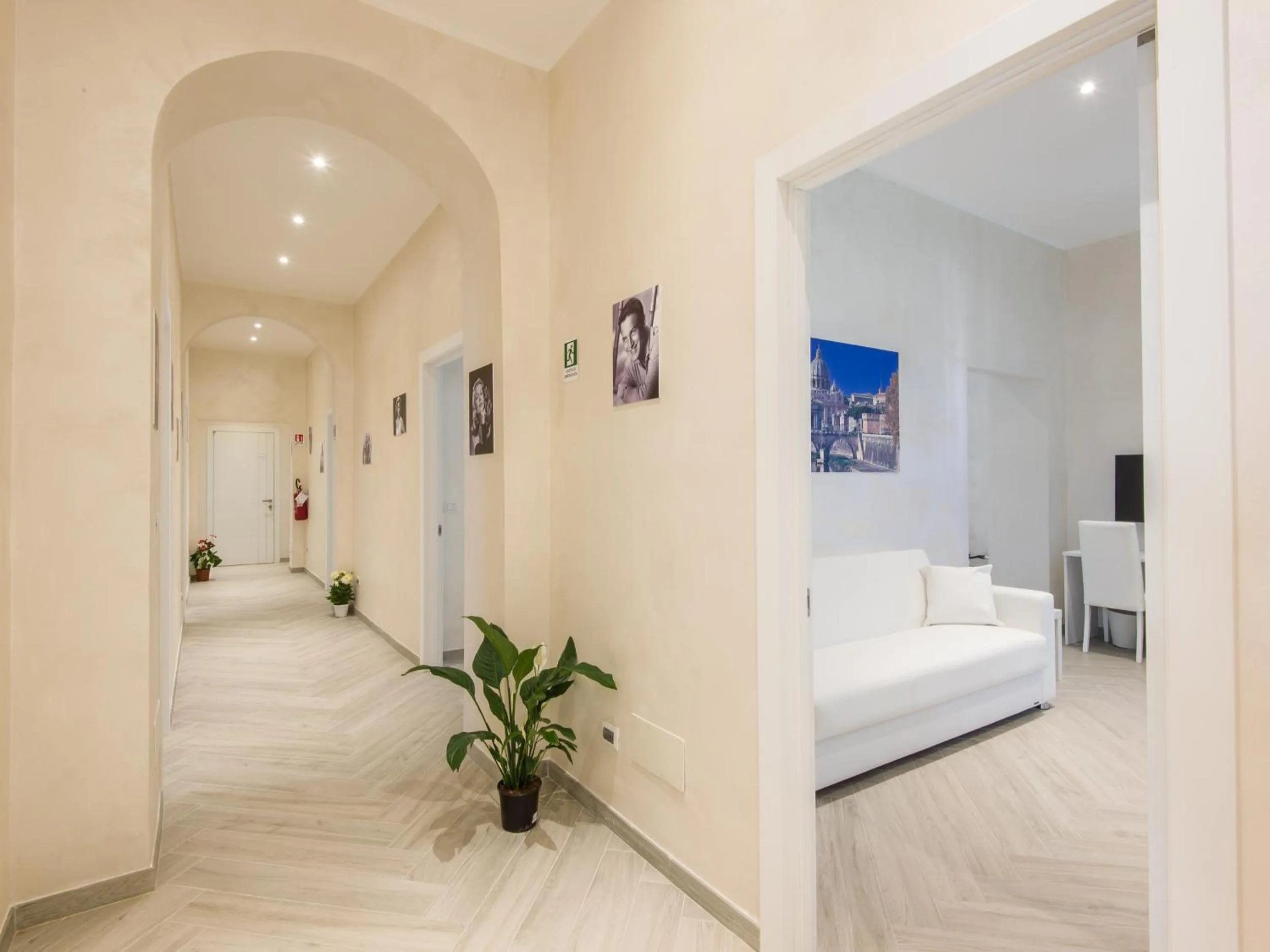 Other, Bed in Penta Luxury House