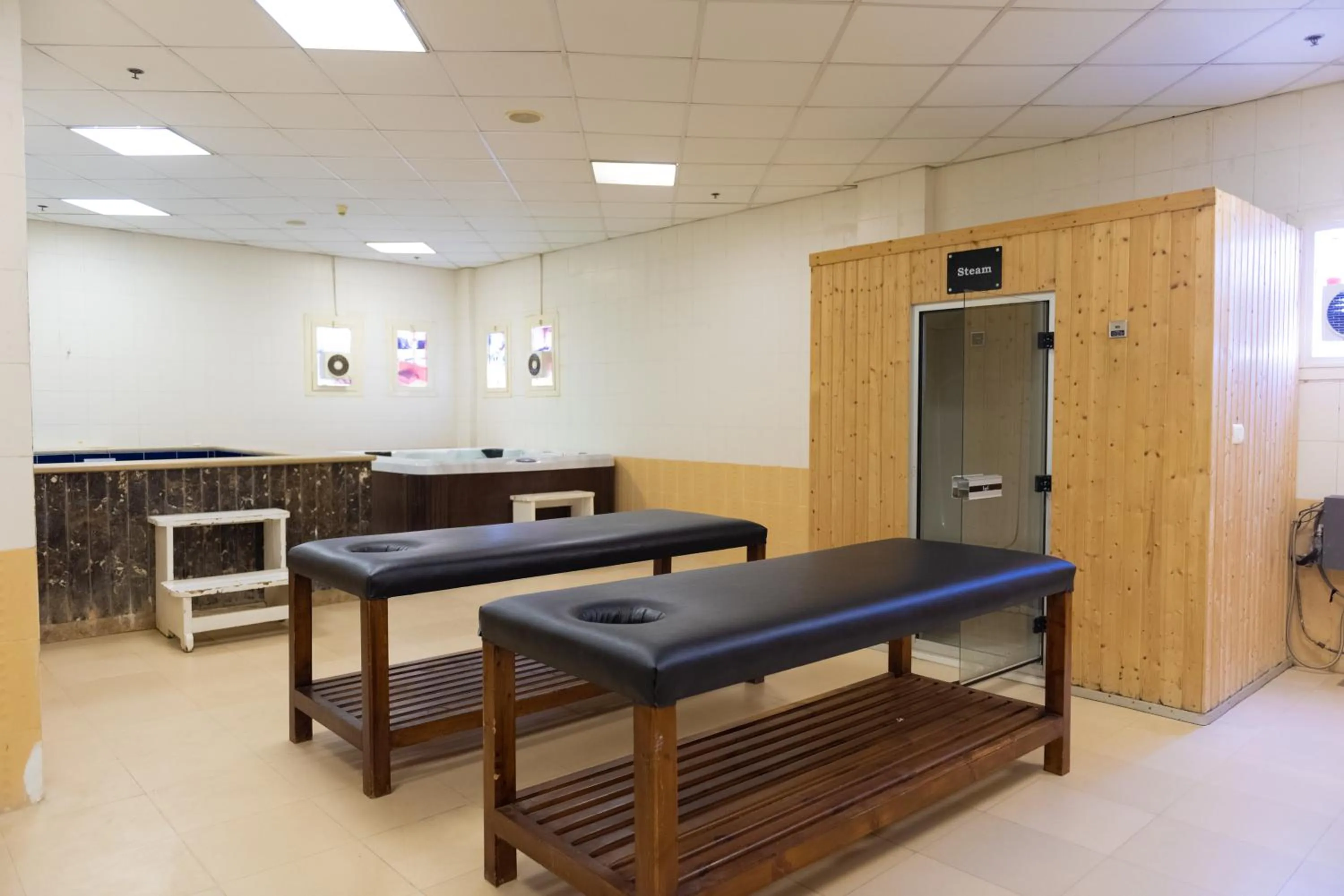 Tolip Family Club Borg El Arab