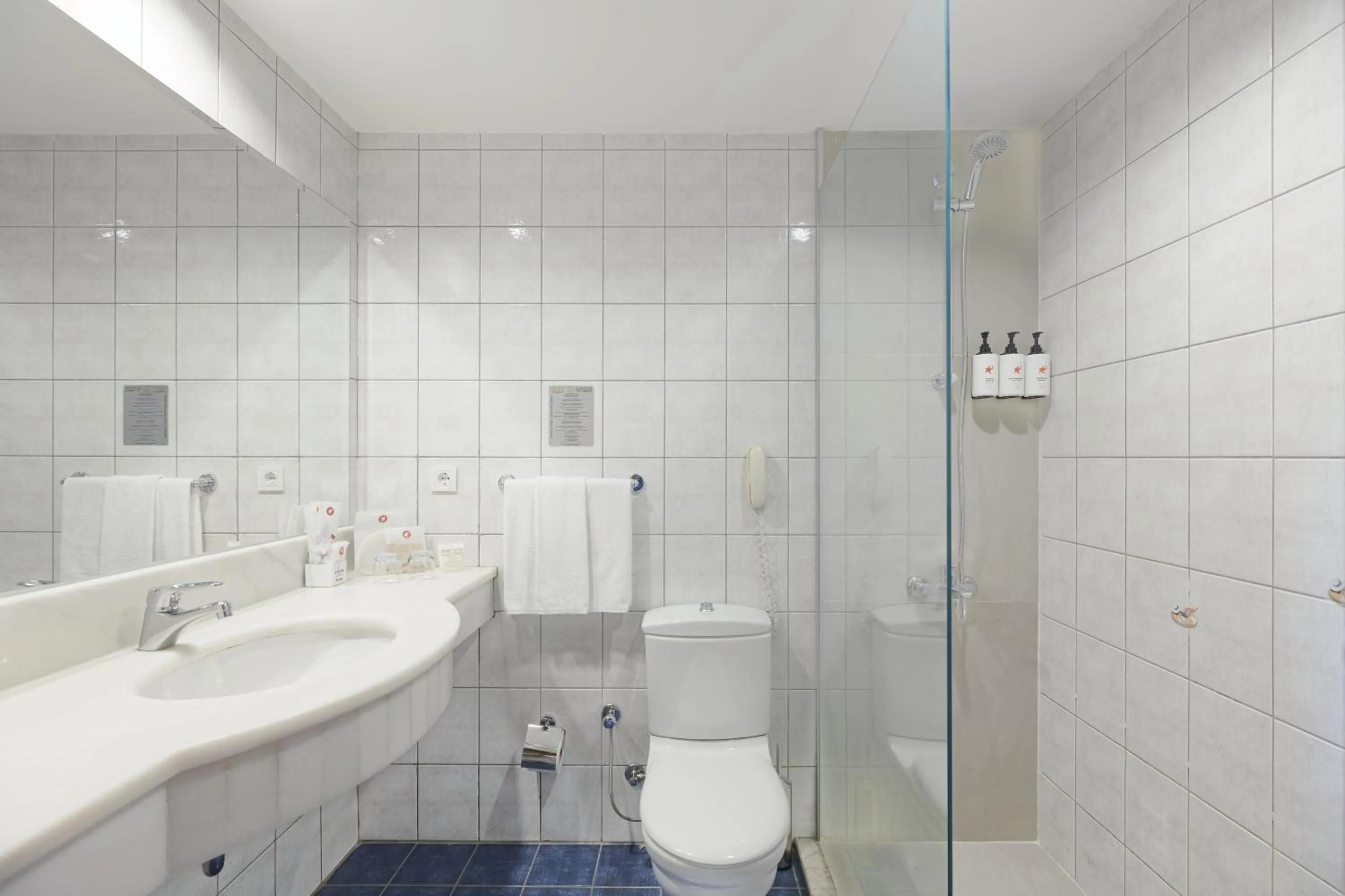 Shower in Corendon Hydros Club Kemer