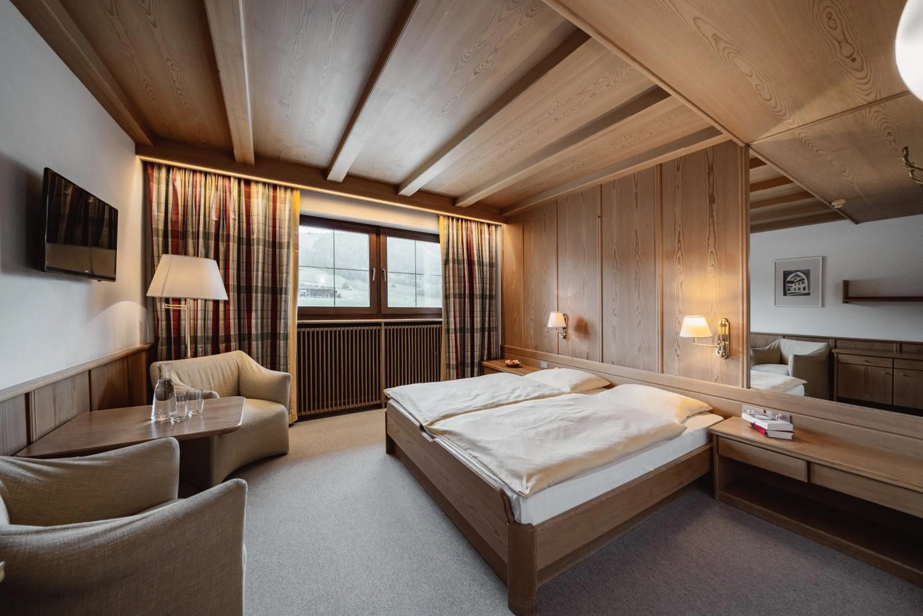 Photo of the whole room, Bed in Seiser Alm Plaza