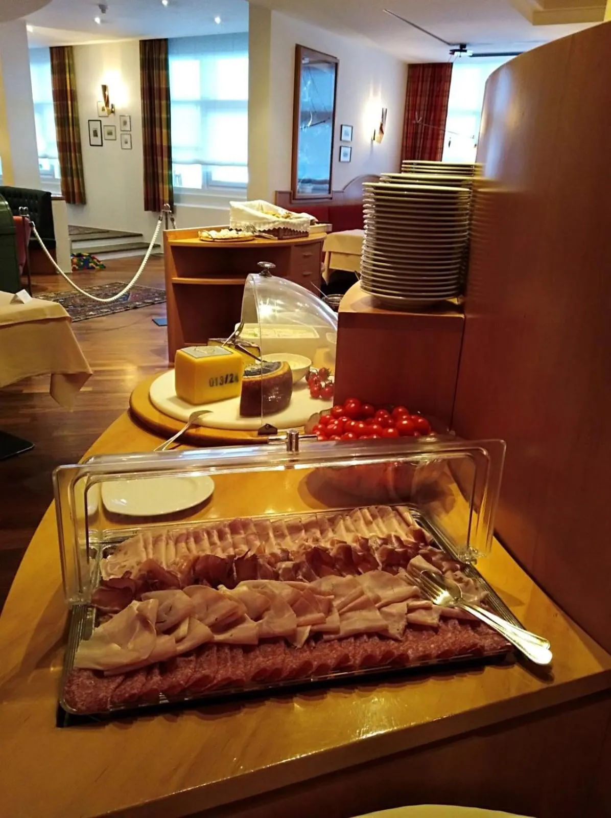 Buffet breakfast in Seiser Alm Plaza