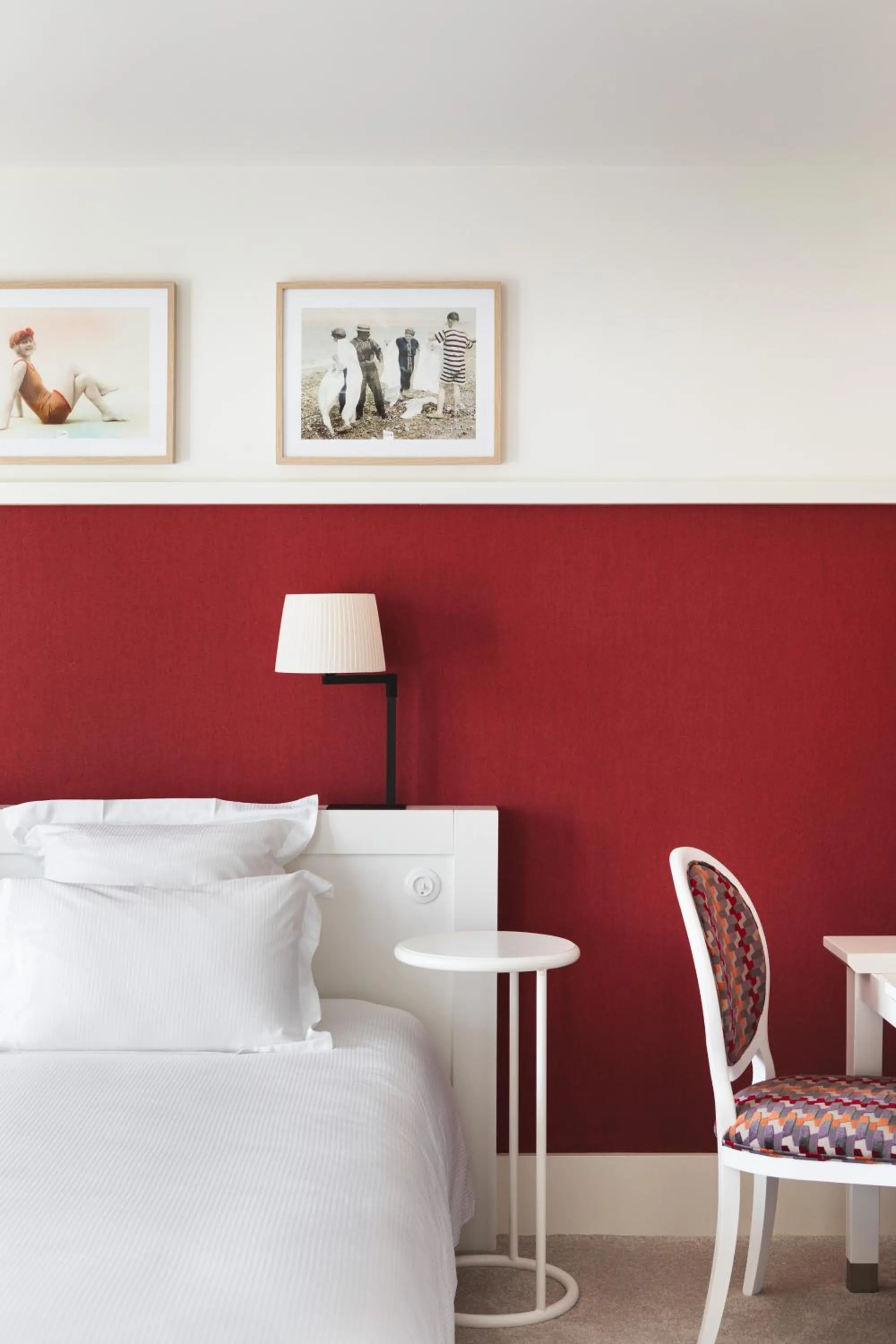 Bedroom, Bed in Grand Hôtel Perros-Guirec