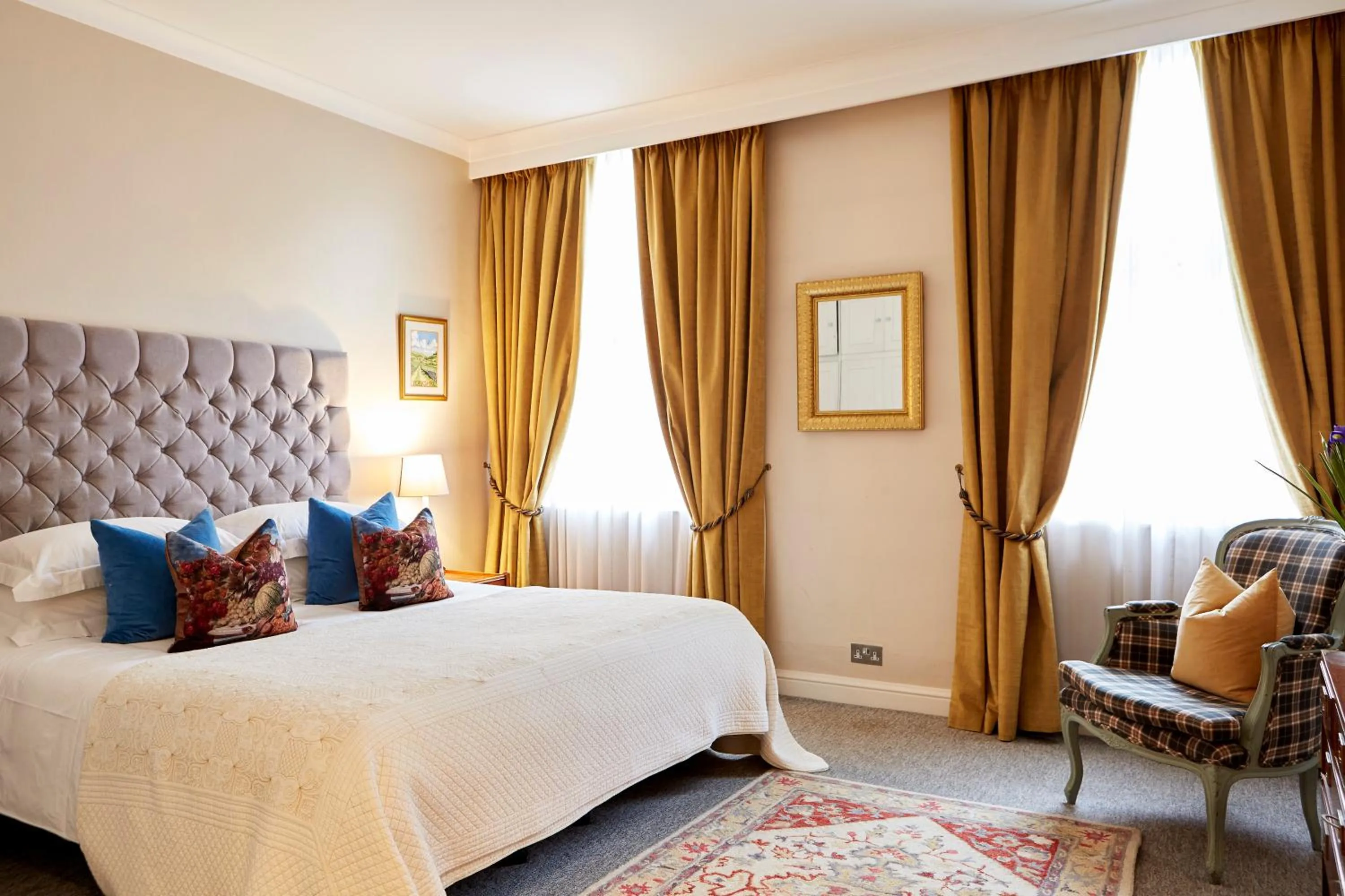 Bed in 9 Hertford Street - 4 Stars VisitEngland