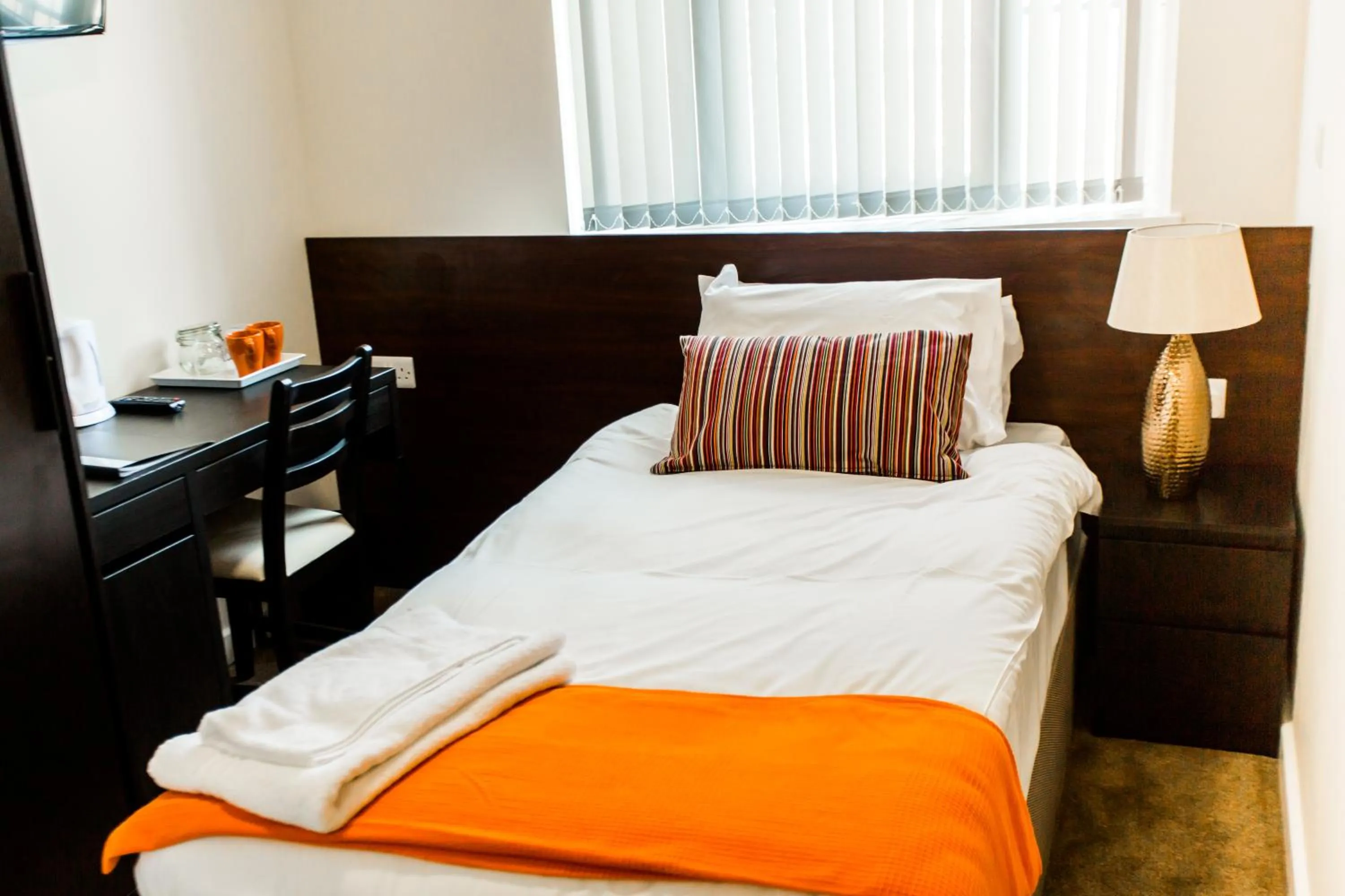 Shower, Bed in Whiteley Mill