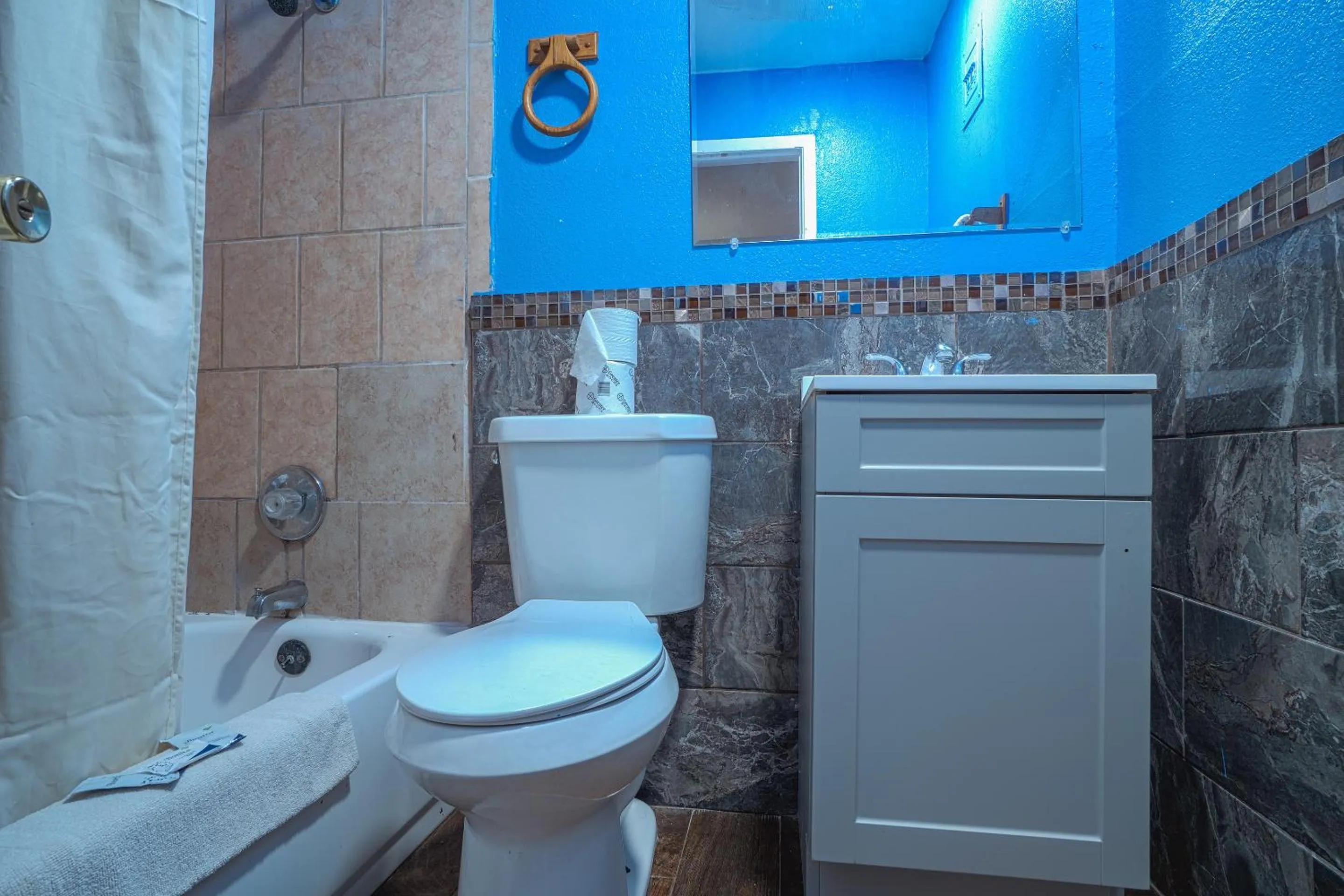 Bathroom in Monterrey Motel Padre Island, Corpus Christi BY OYO