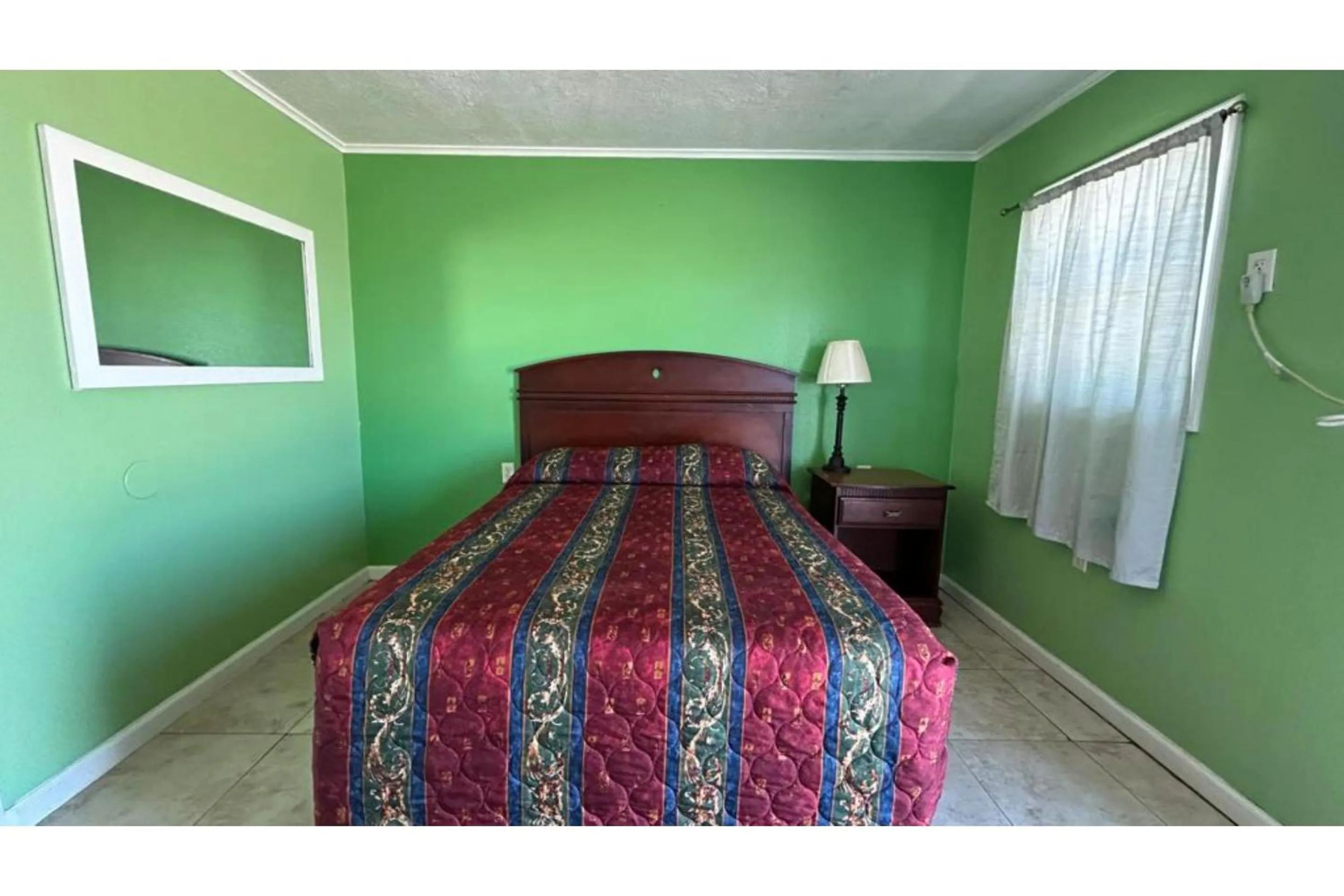 Bedroom, Bed in Monterrey Motel Padre Island, Corpus Christi BY OYO