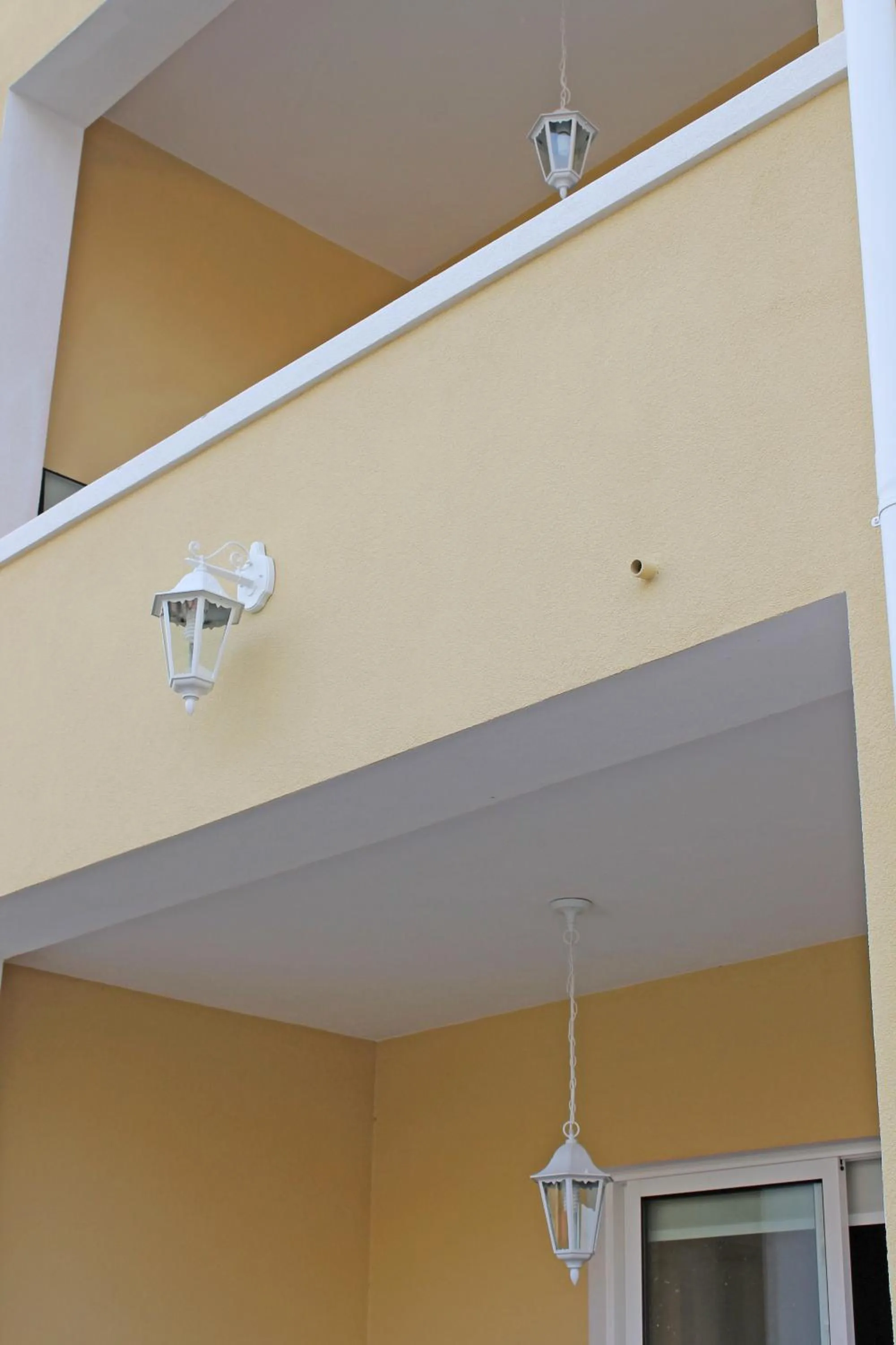 Property building in Monte Carlo Love Porto