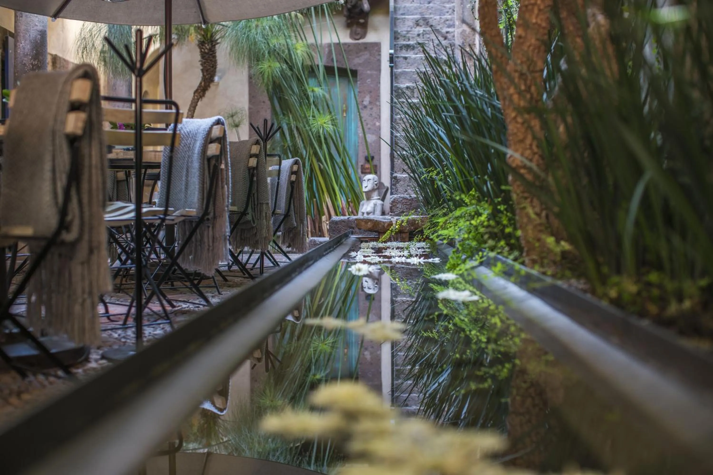 Patio in Casa No Name Small Luxury Hotel