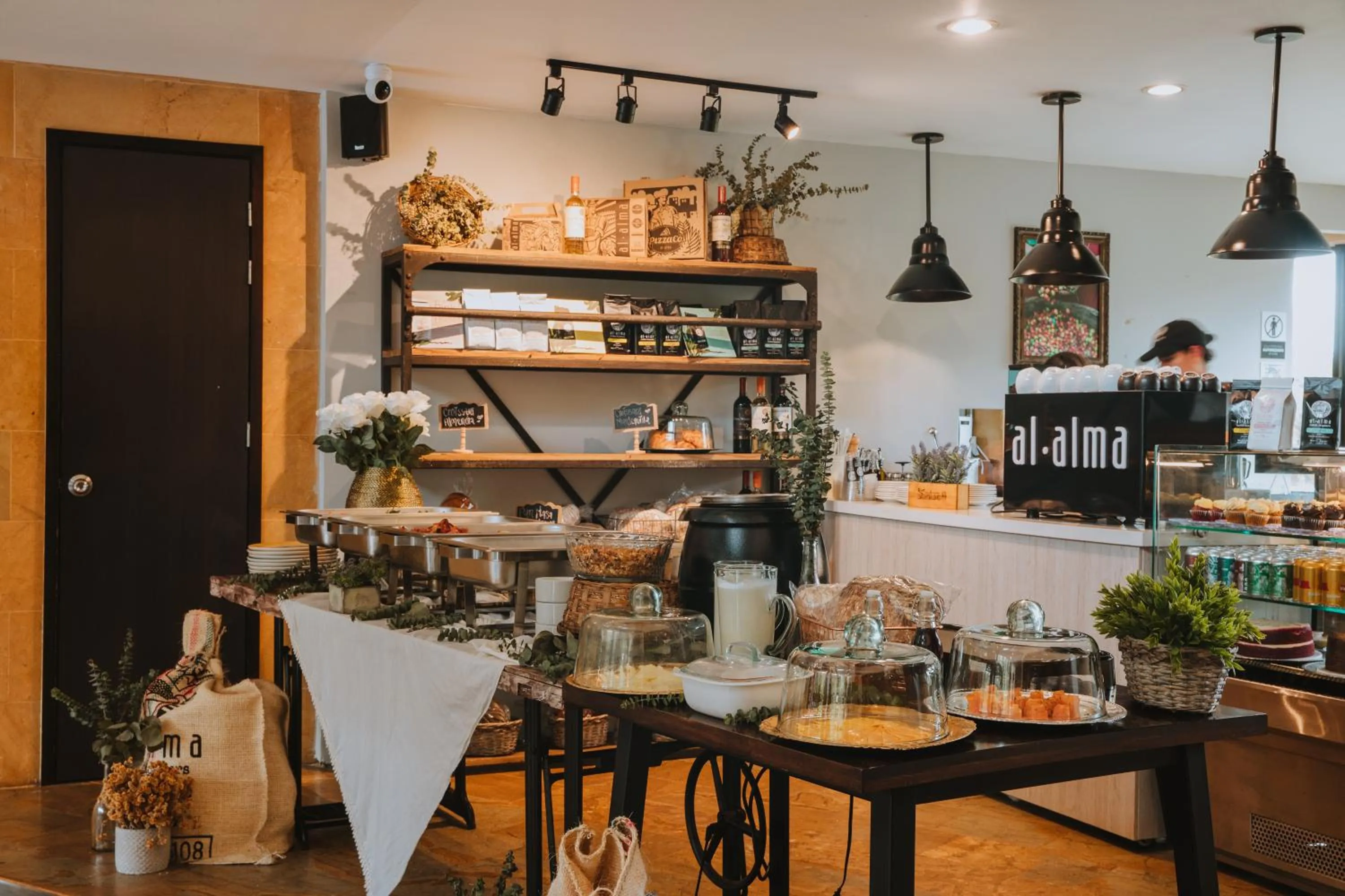 Restaurant/places to eat in Travelers Rio Verde Living Suites