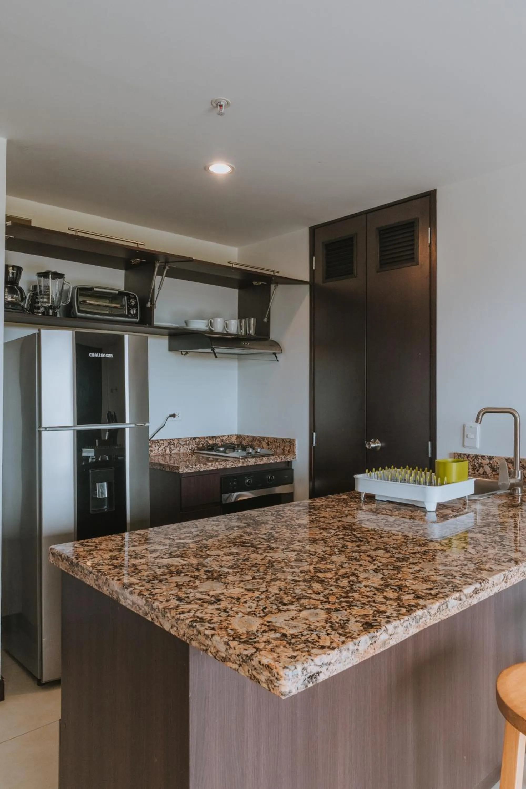 Kitchen or kitchenette in Travelers Rio Verde Living Suites