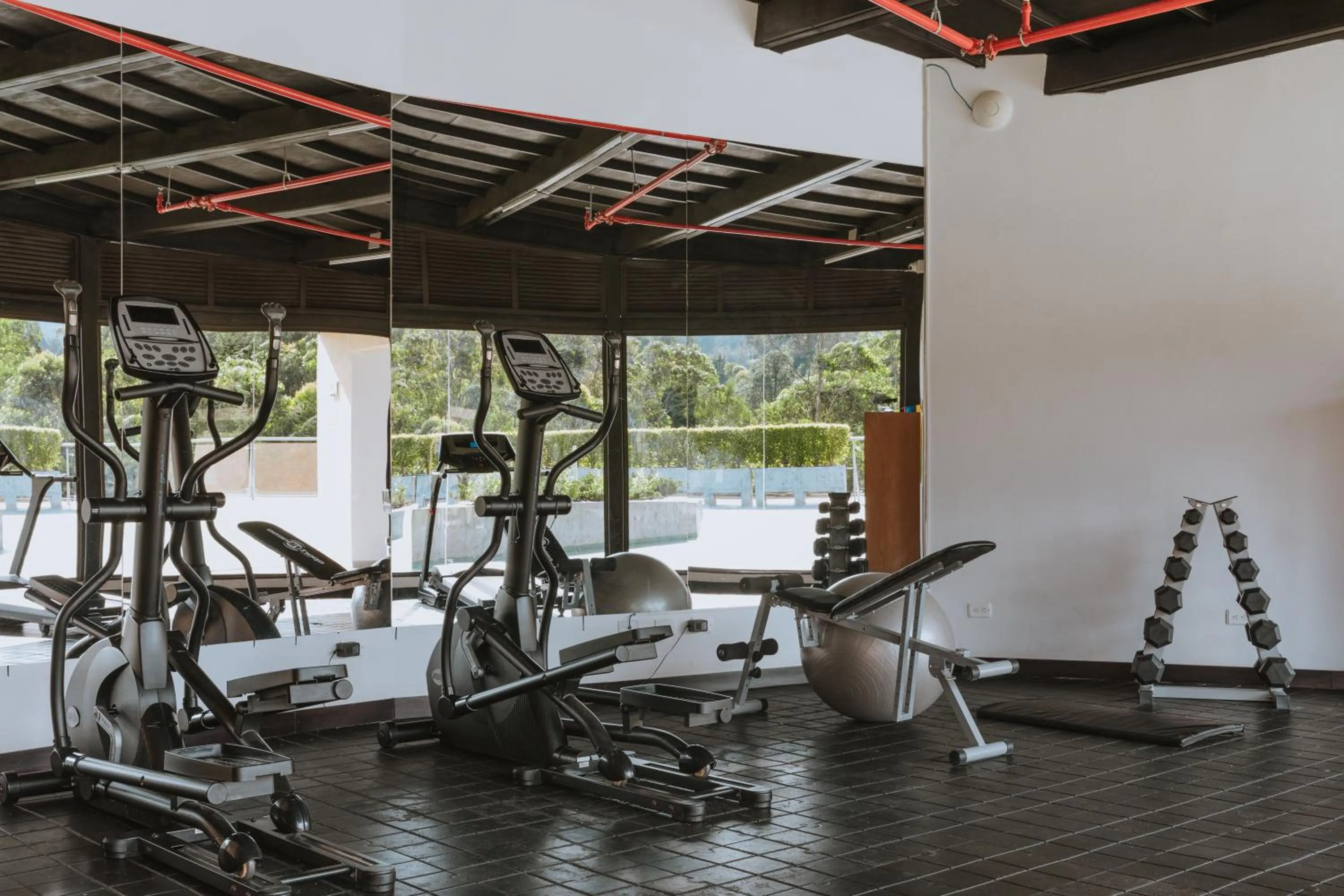 Fitness centre/facilities in Travelers Rio Verde Living Suites
