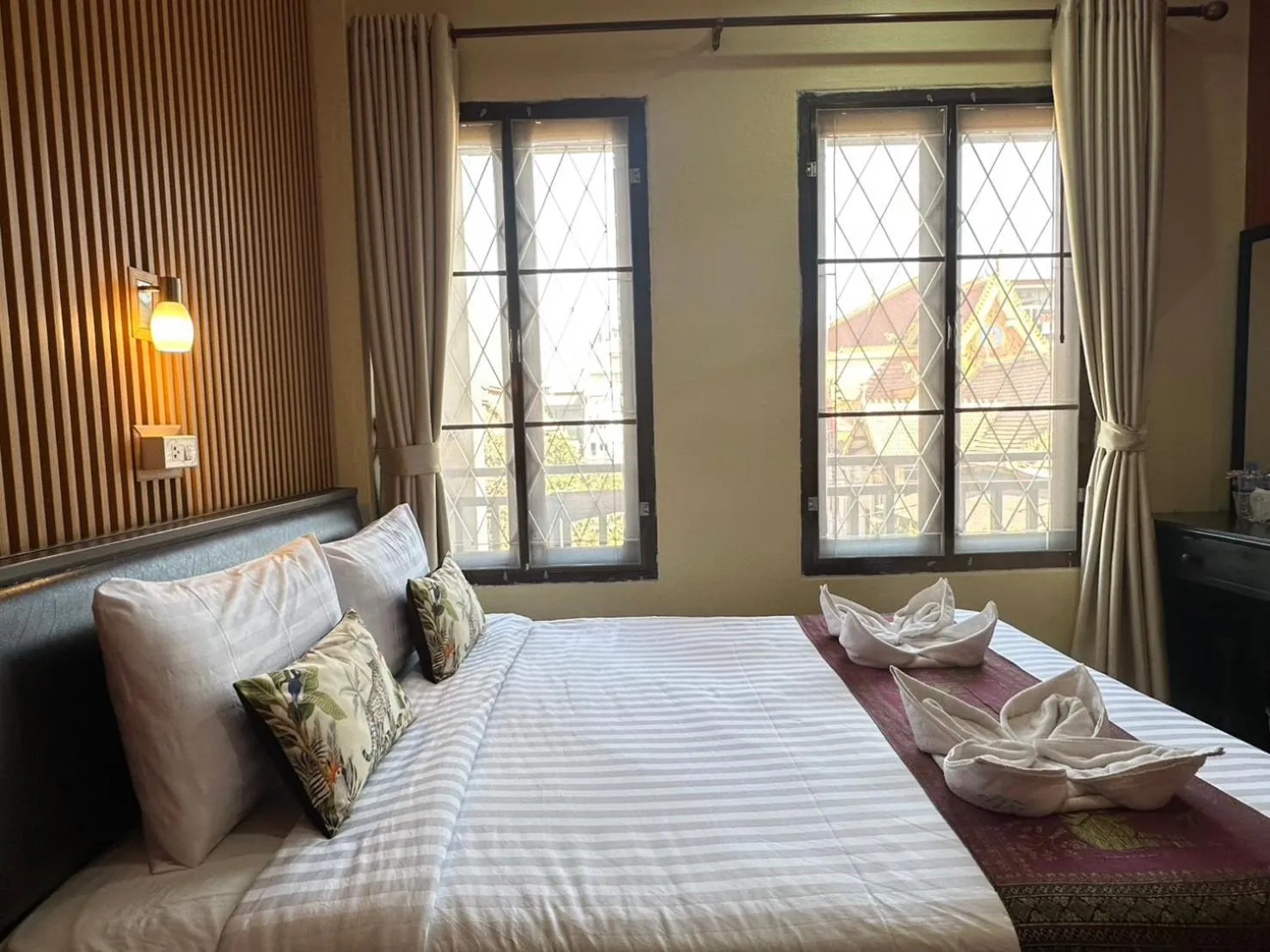 Bedroom, Bed in Mixay Paradise Hotel