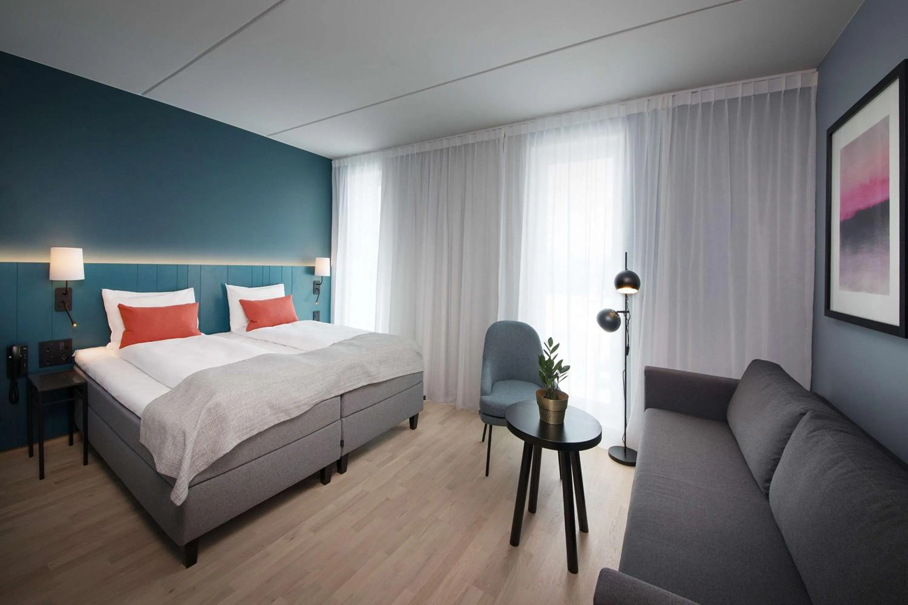 Bedroom, Bed in Scandic Oslo Airport