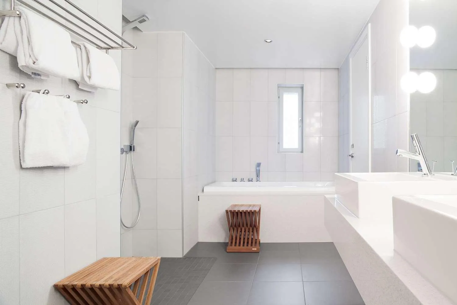 Photo of the whole room in Scandic Oslo Airport