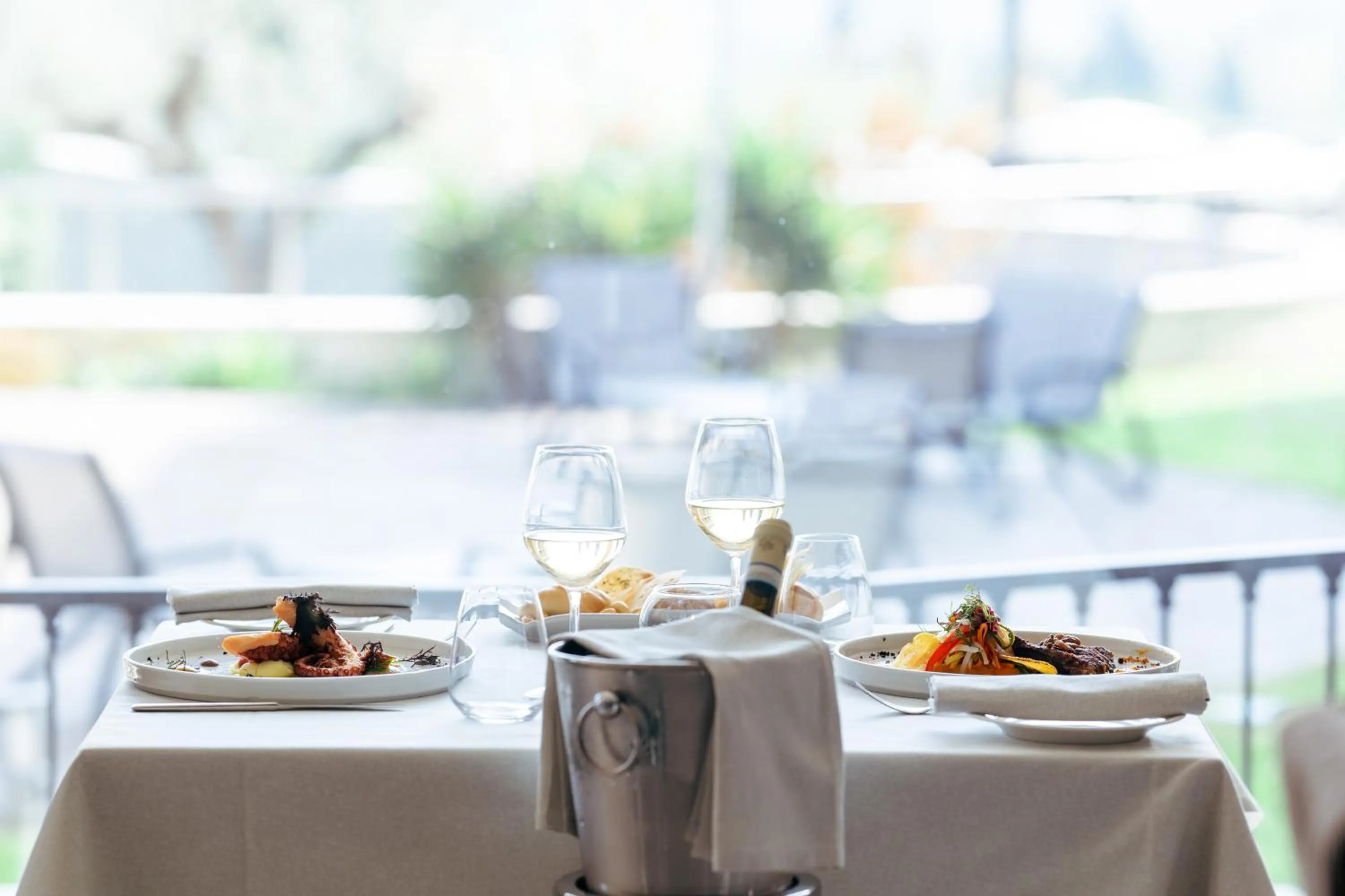 Restaurant/places to eat in Villa Luisa Resort & Luxury Apartments