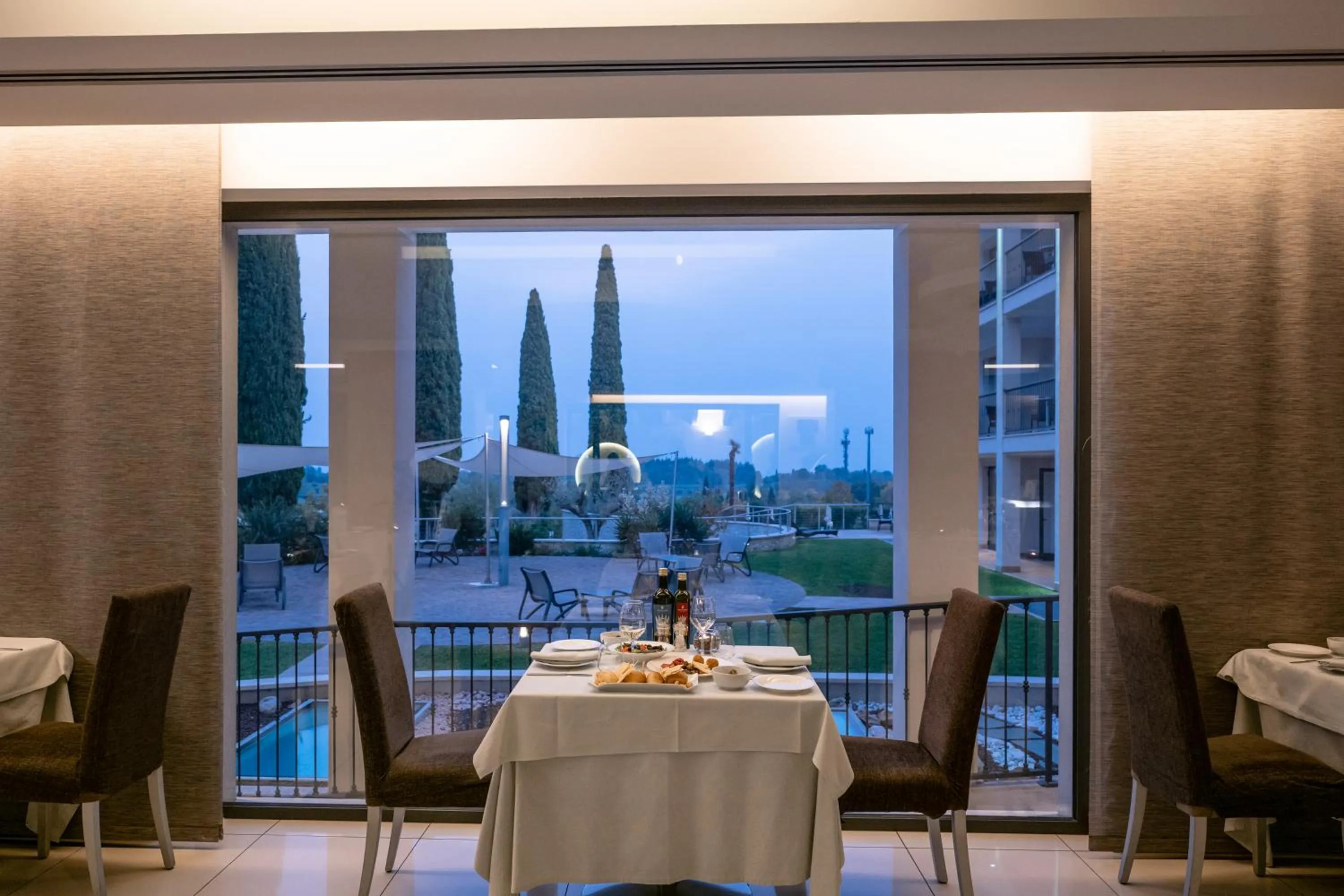 Restaurant/places to eat in Villa Luisa Resort & Luxury Apartments