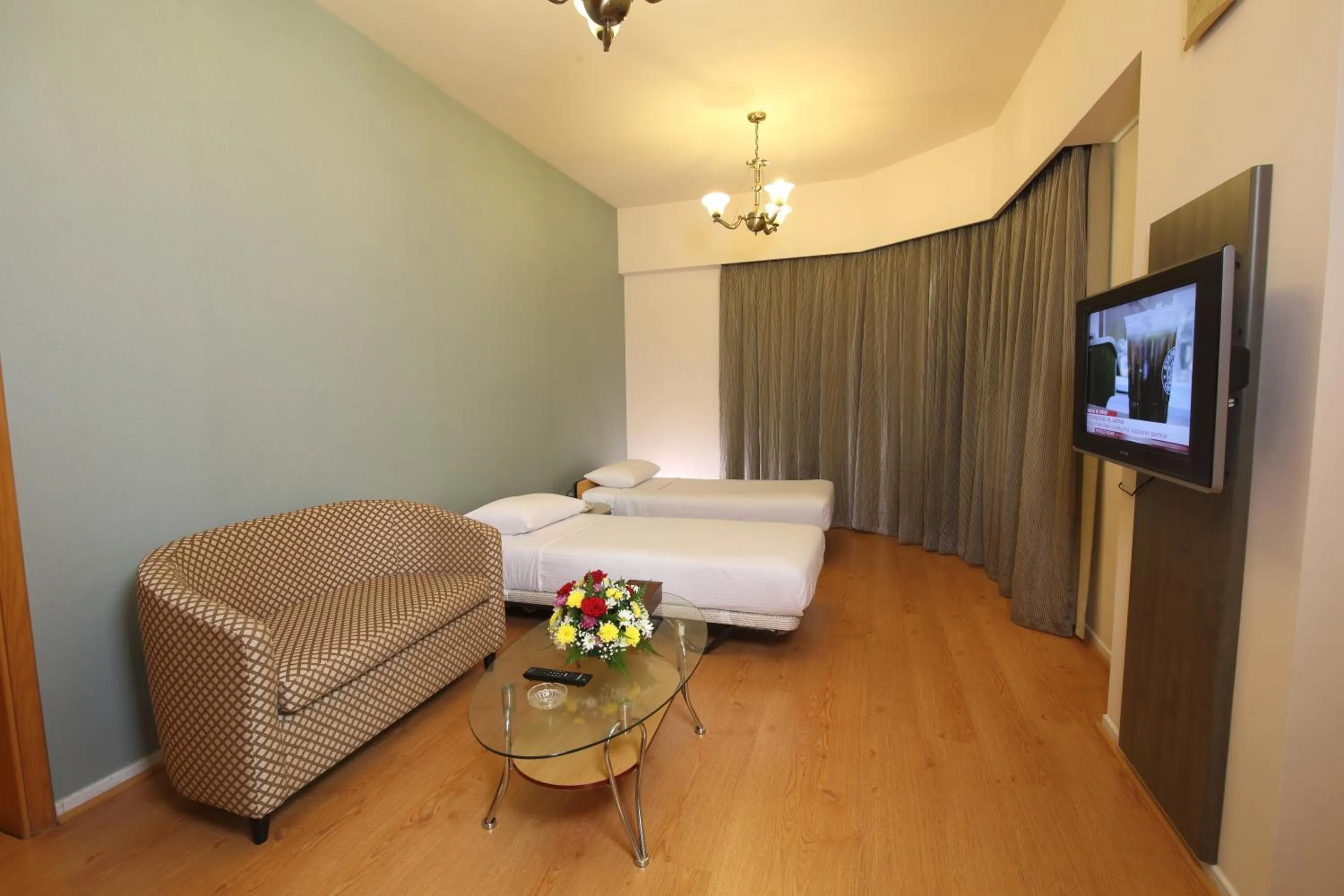 Photo of the whole room, Bed in Florida City Hotel Apartments (Previously Flora Hotel Apartments)