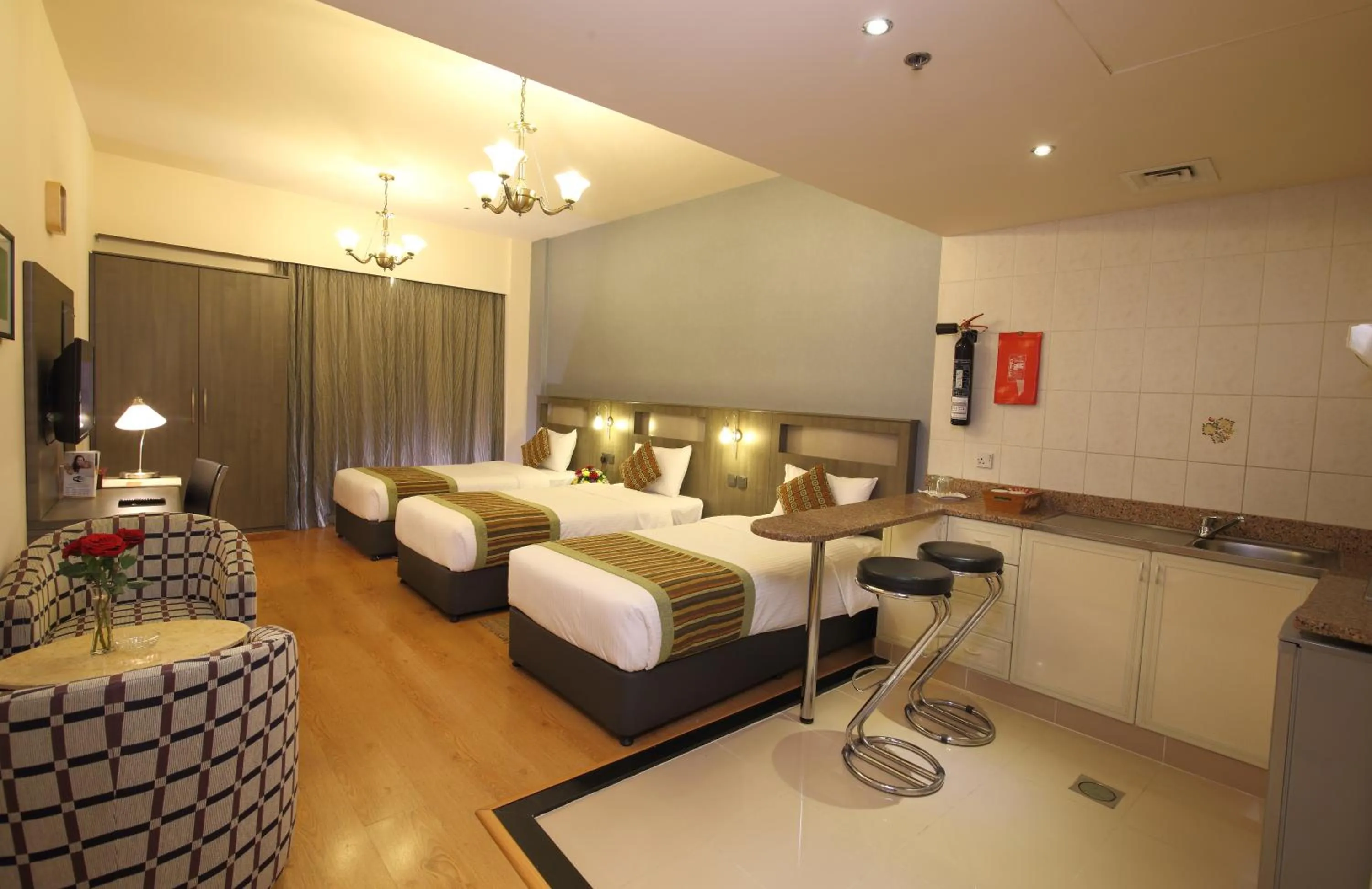 Photo of the whole room, Bed in Florida City Hotel Apartments (Previously Flora Hotel Apartments)