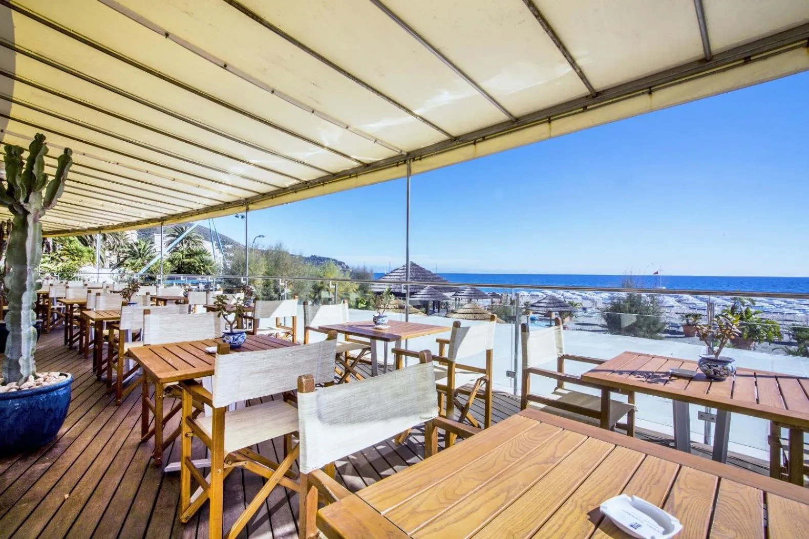 Balcony/Terrace in Hotel Tirreno