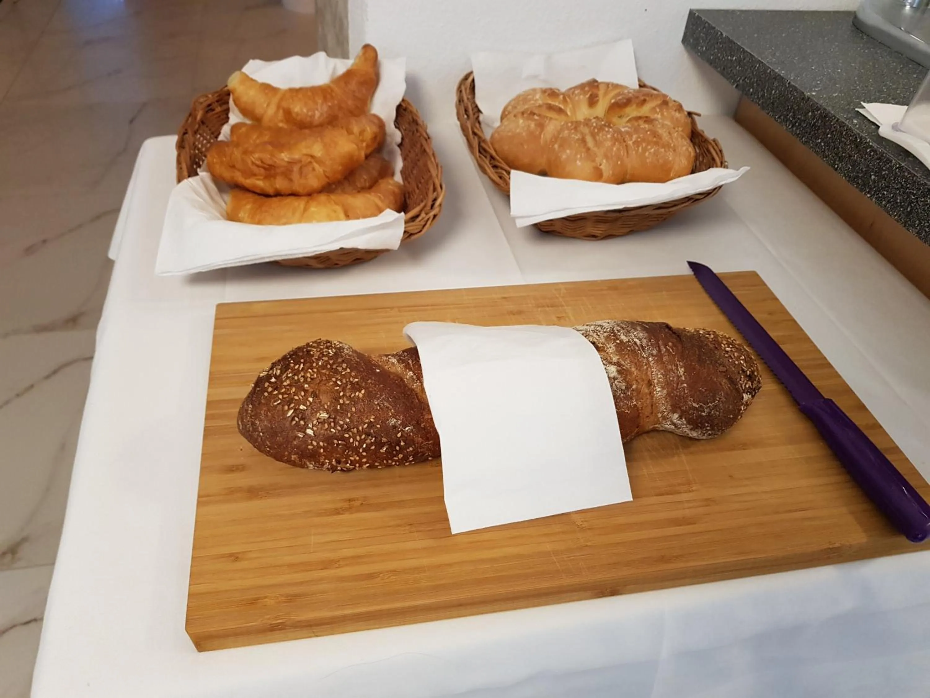 Continental breakfast in Hotel Elite