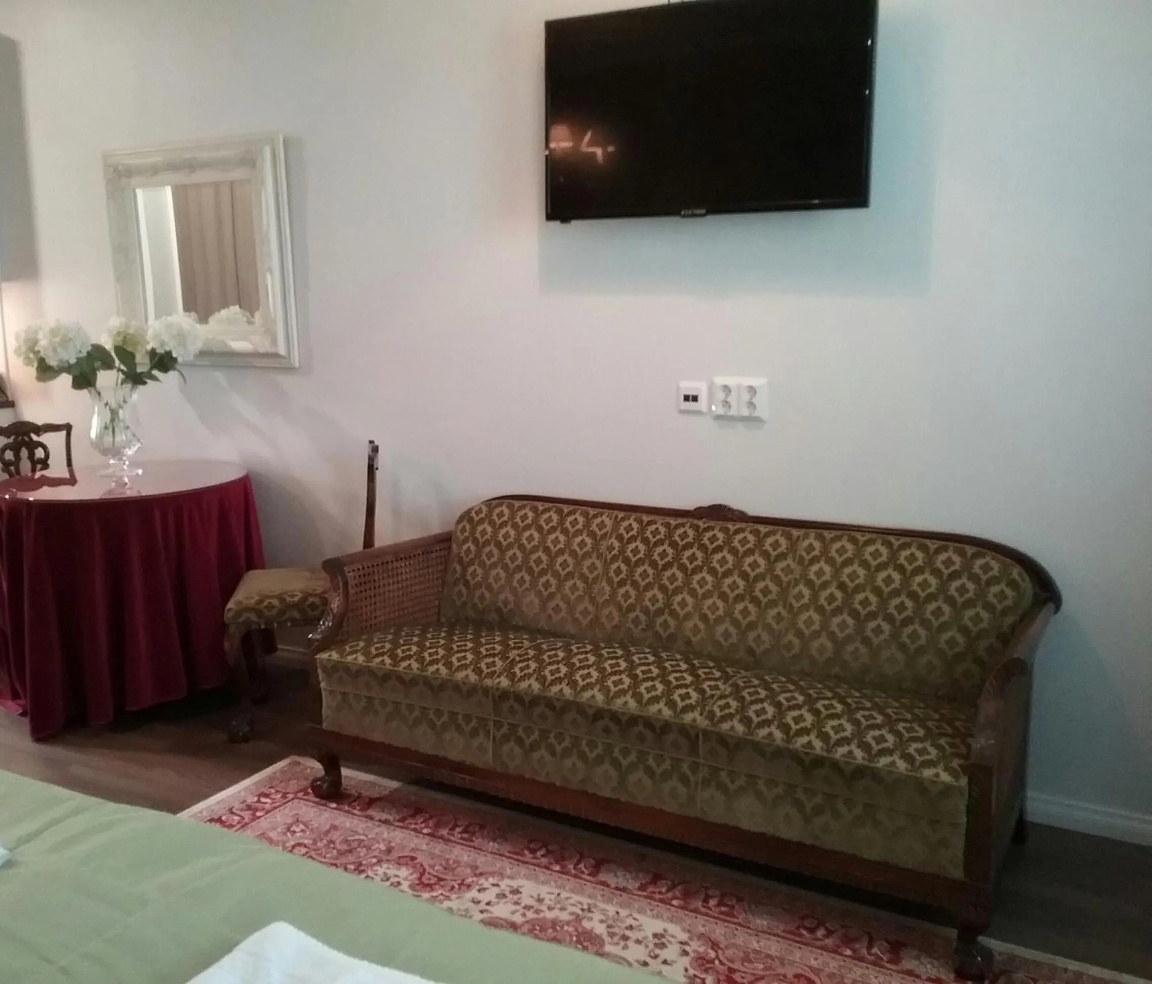 Decorative detail in Apartment Kievarinhovi