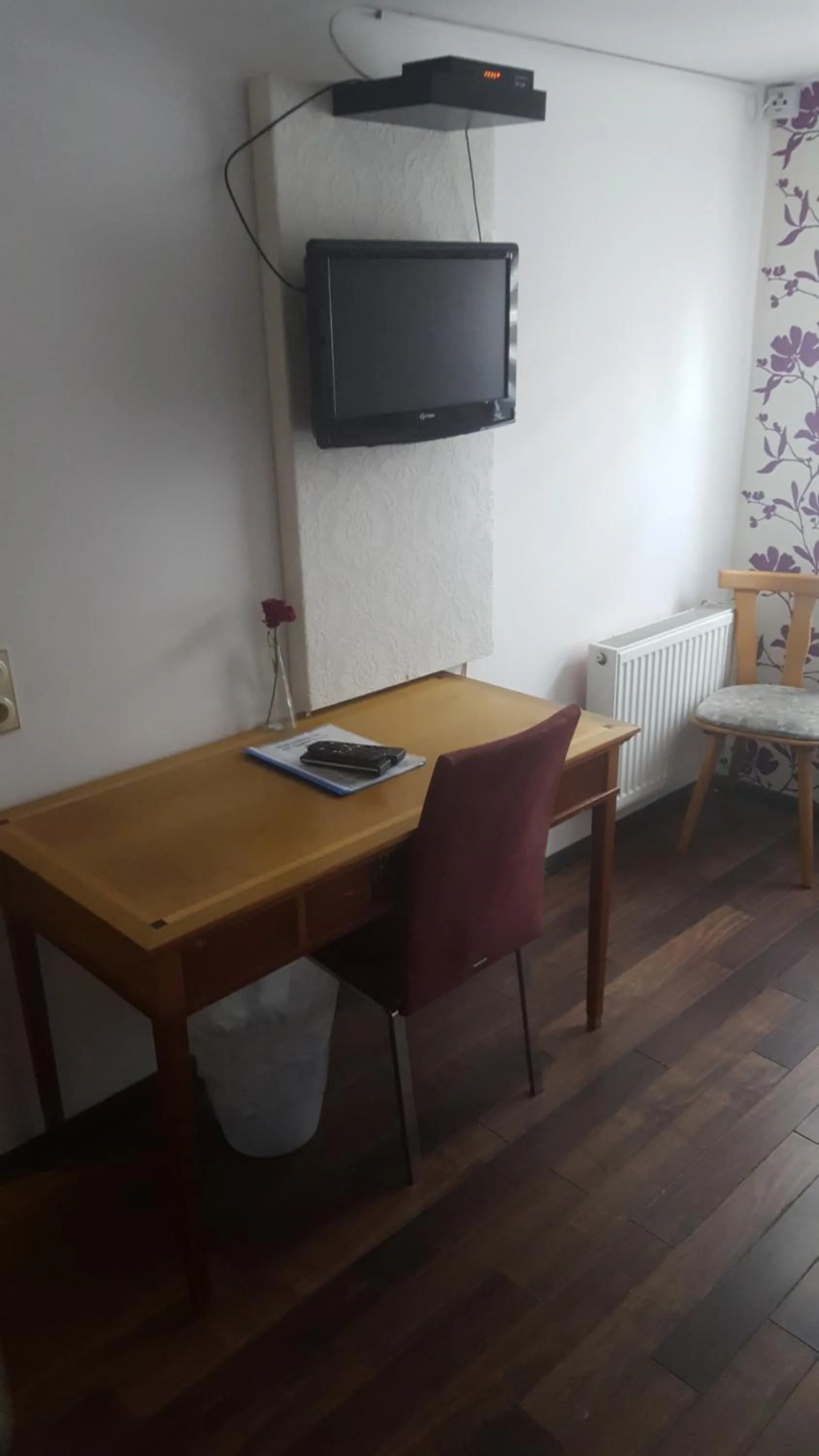 Seating area in GZ Hostel Bonn